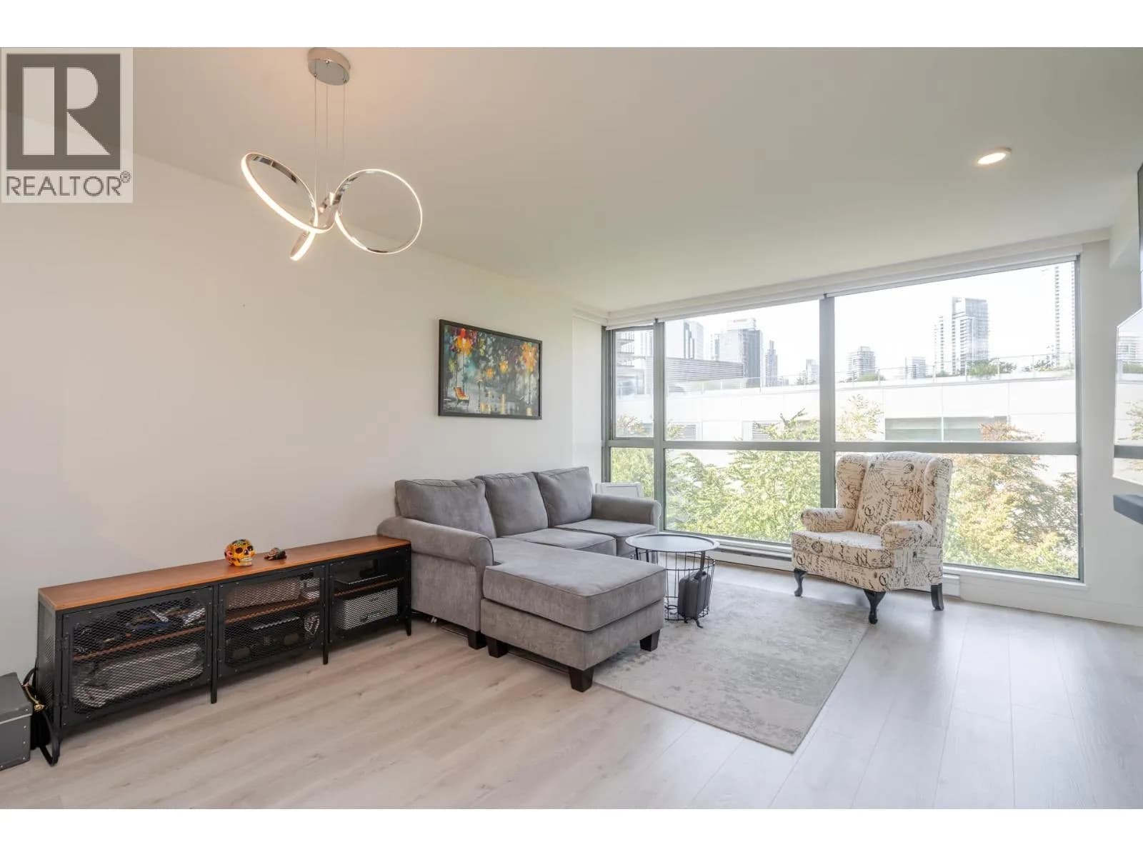 #602 4888 HAZEL STREET, Burnaby, BC photo 2