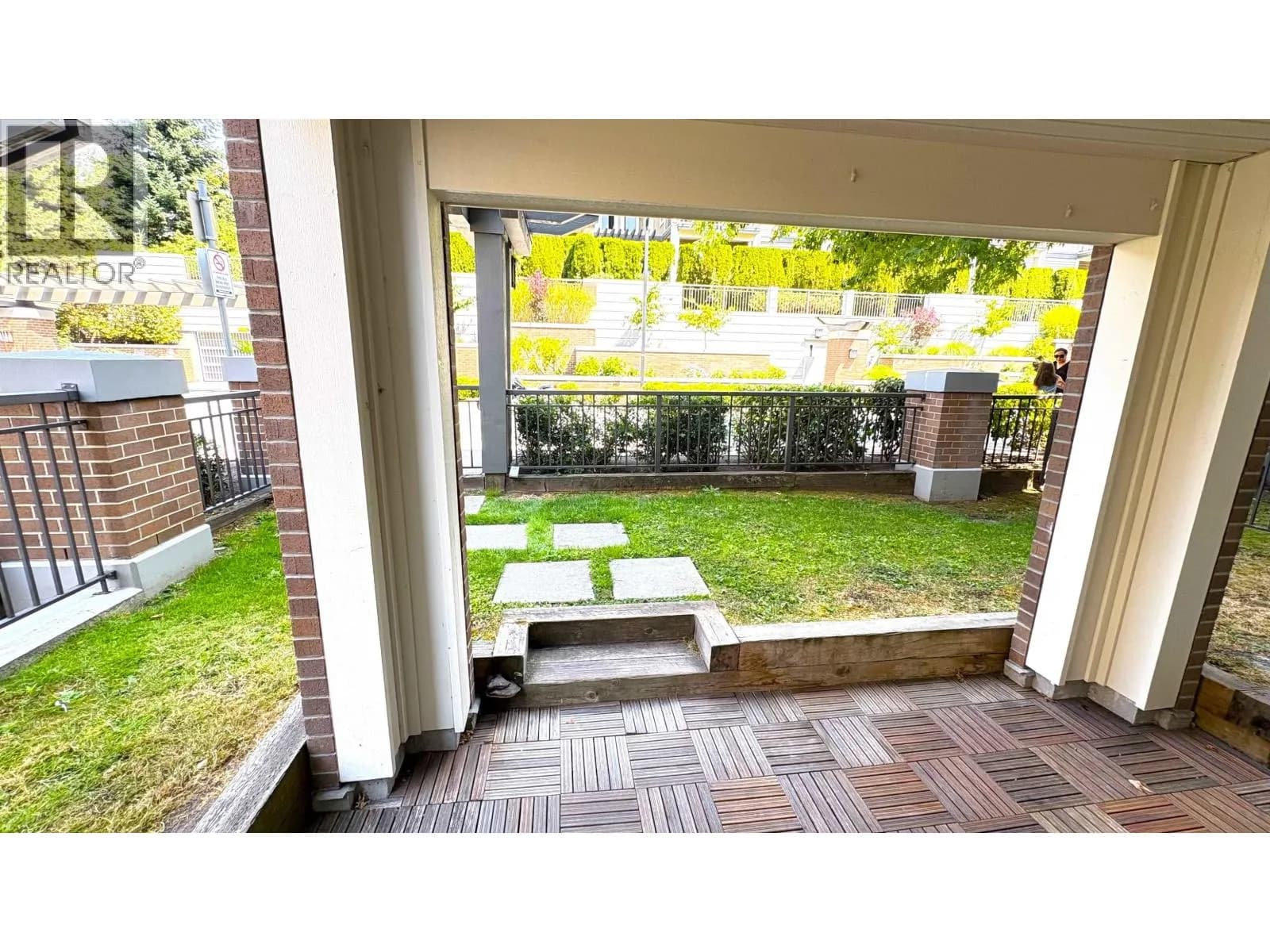 #106 4788 BRENTWOOD DRIVE, Burnaby, BC photo 2