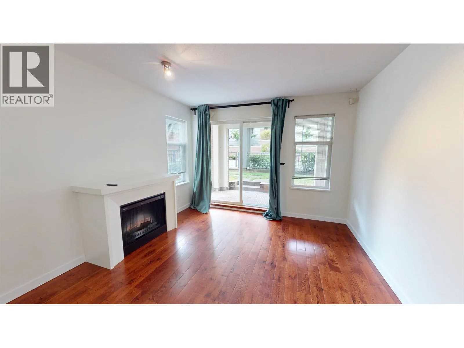 #106 4788 BRENTWOOD DRIVE, Burnaby, BC photo 3