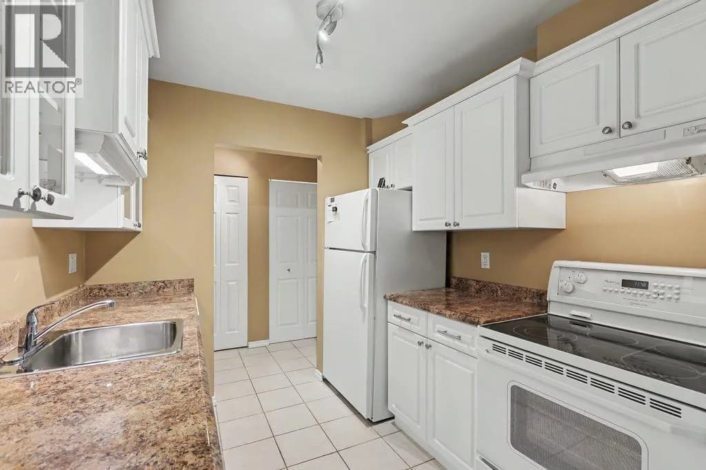 #404 1210 PACIFIC STREET, Coquitlam, BC photo 4
