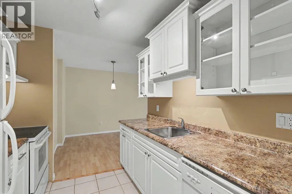 #404 1210 PACIFIC STREET, Coquitlam, BC photo 5