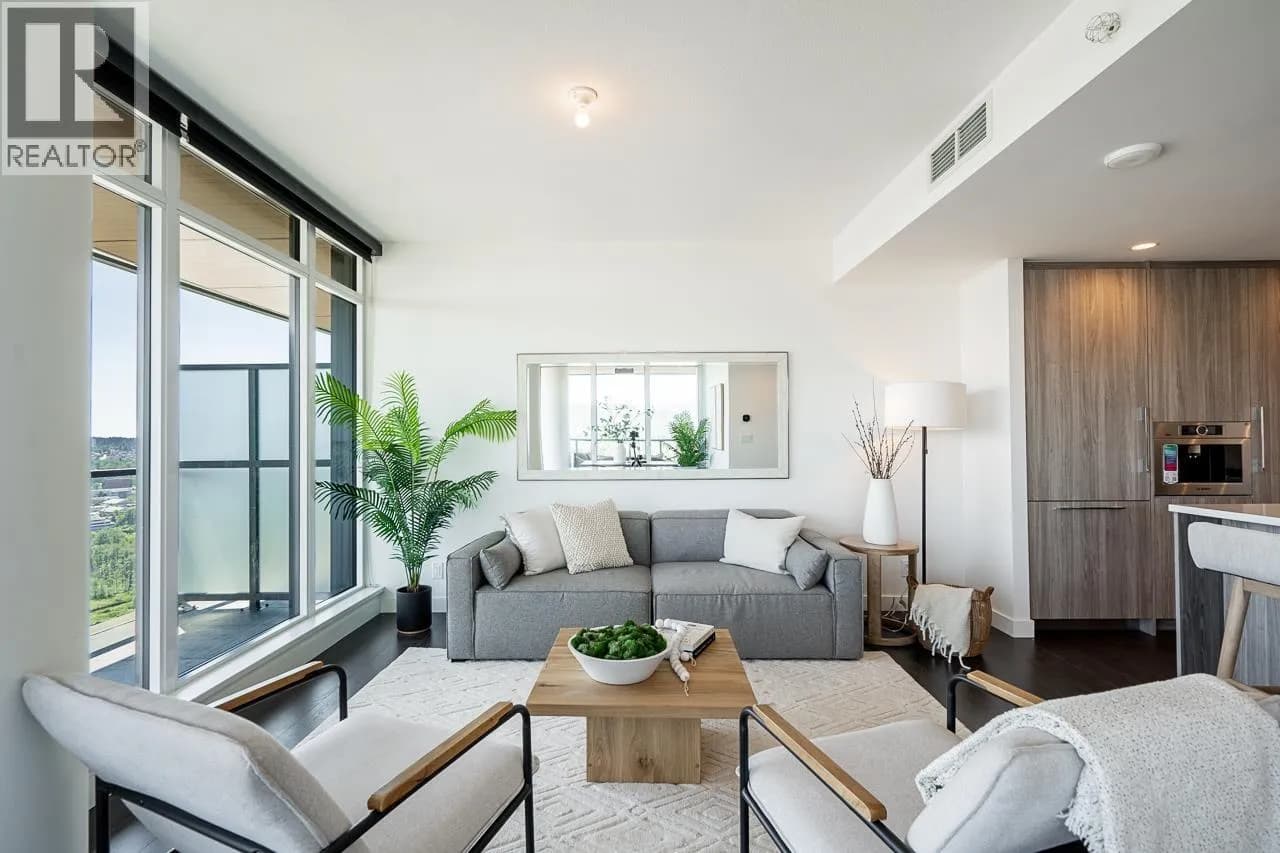 4890 LOUGHEED HIGHWAY, Burnaby