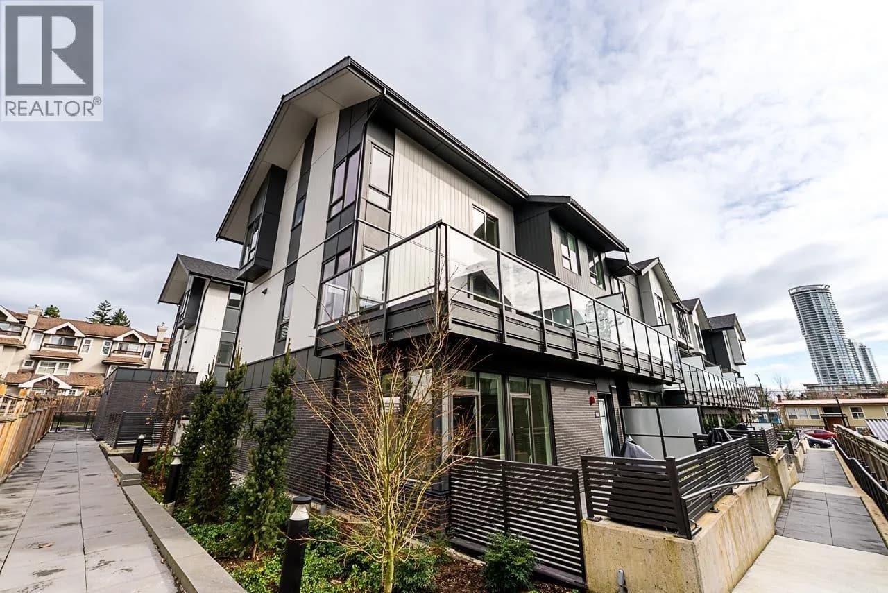 Element 2, Burnaby