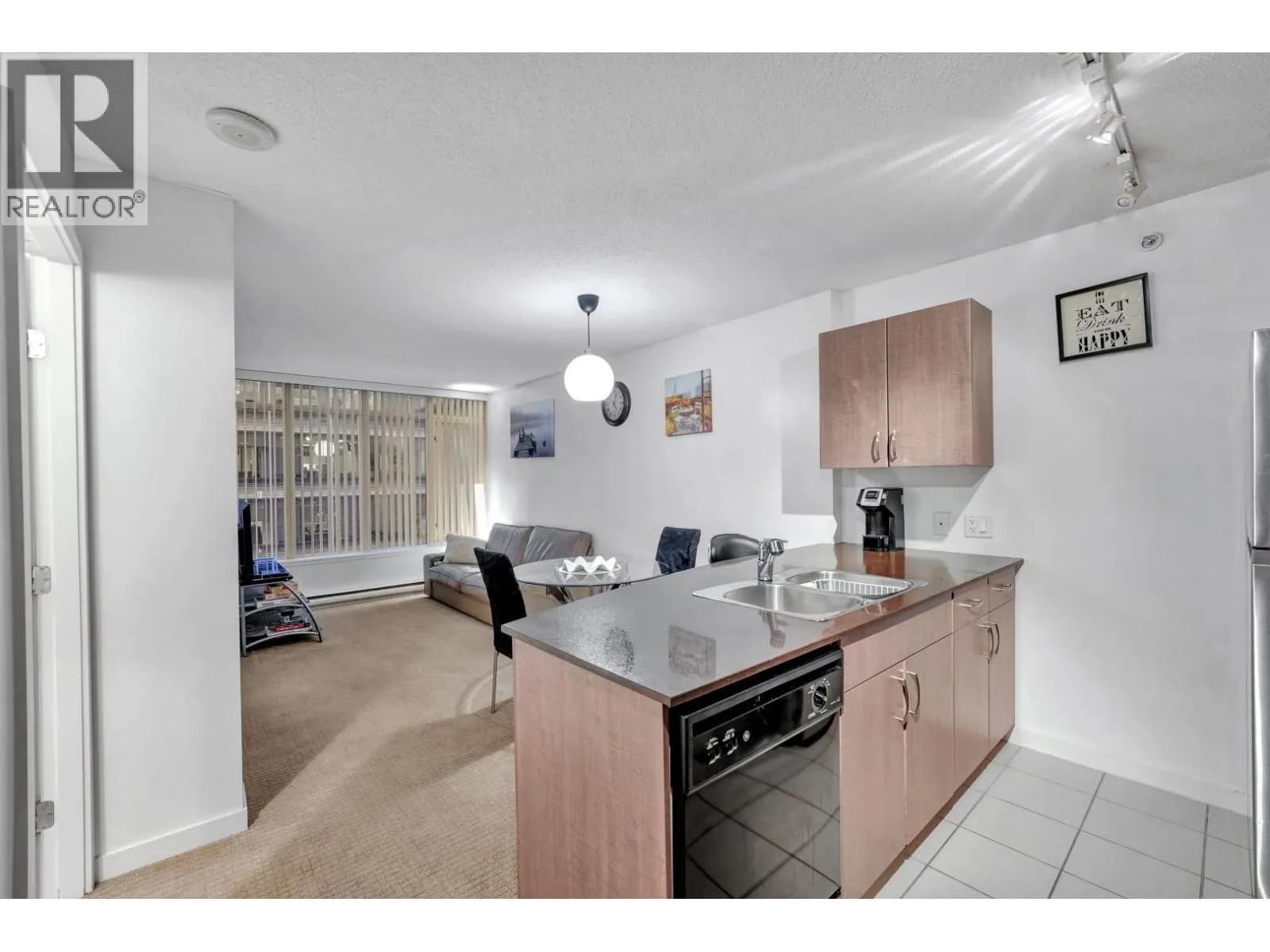 610 GRANVILLE STREET, Vancouver