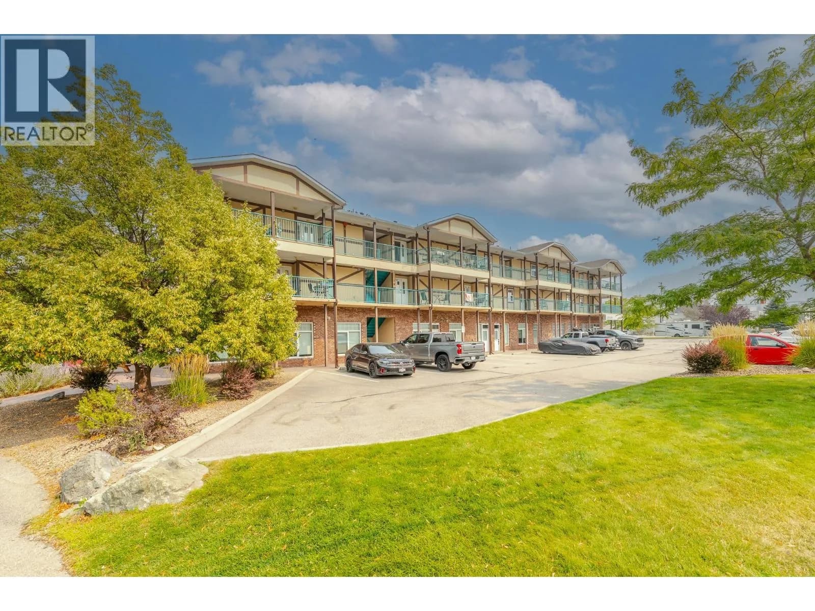 #205 850 Railway Lane, Okanagan Falls, BC photo 2