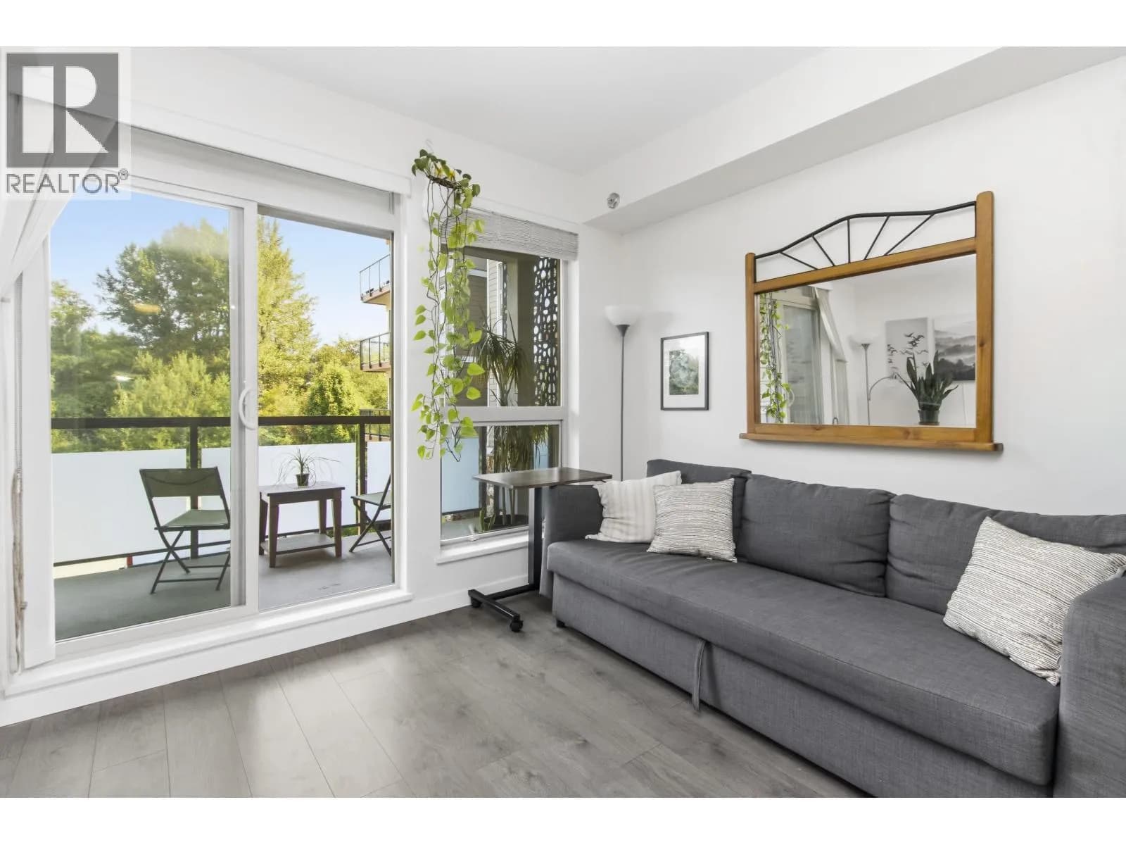 #310 1150 BAILEY STREET, Squamish, BC photo 2
