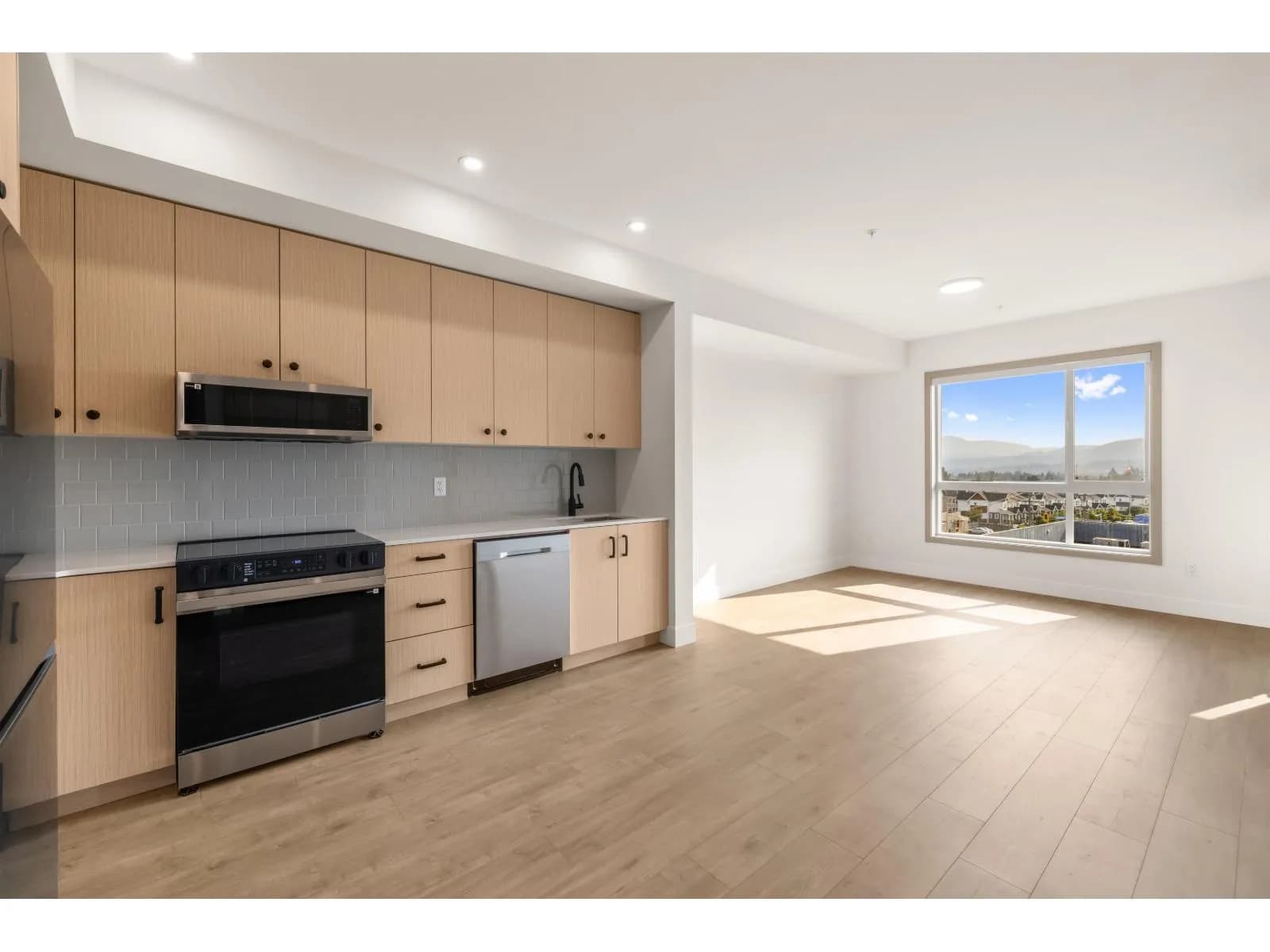 32528 SIMON AVENUE, Abbotsford