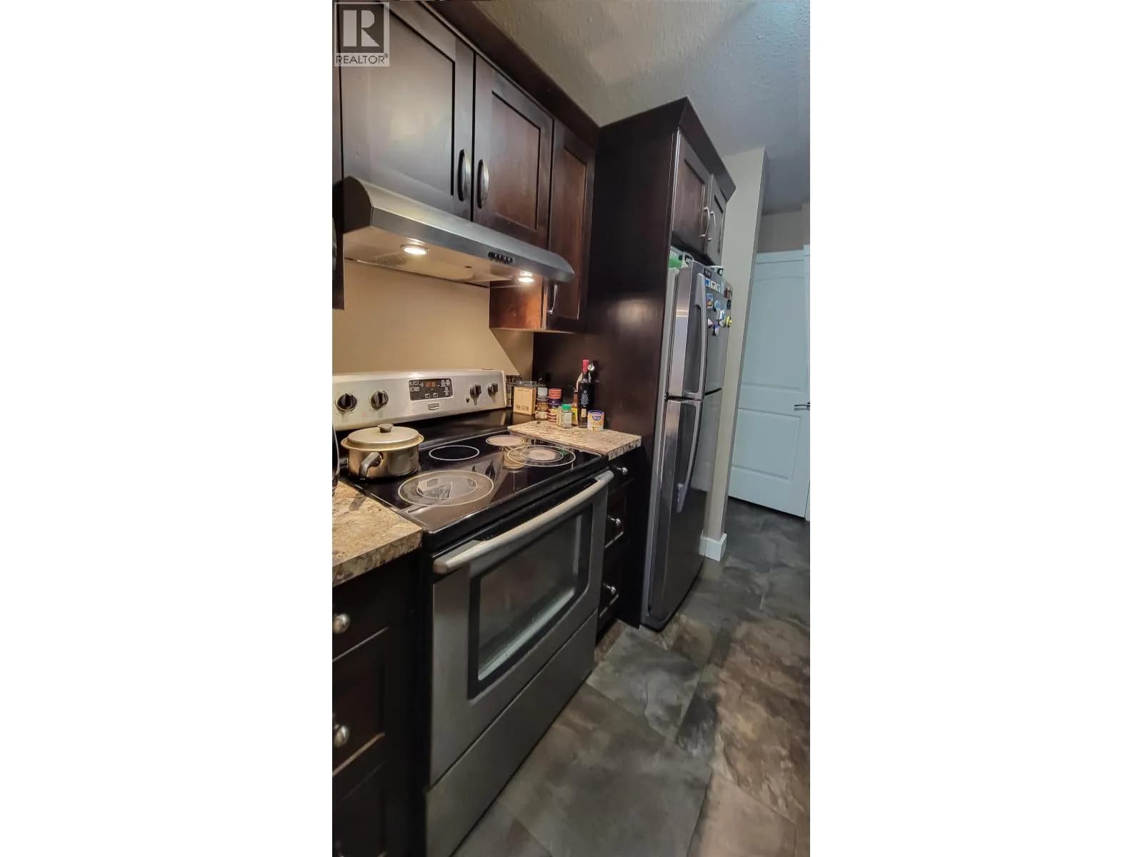 #2 10223 98 AVENUE, Fort St. John, BC photo 4
