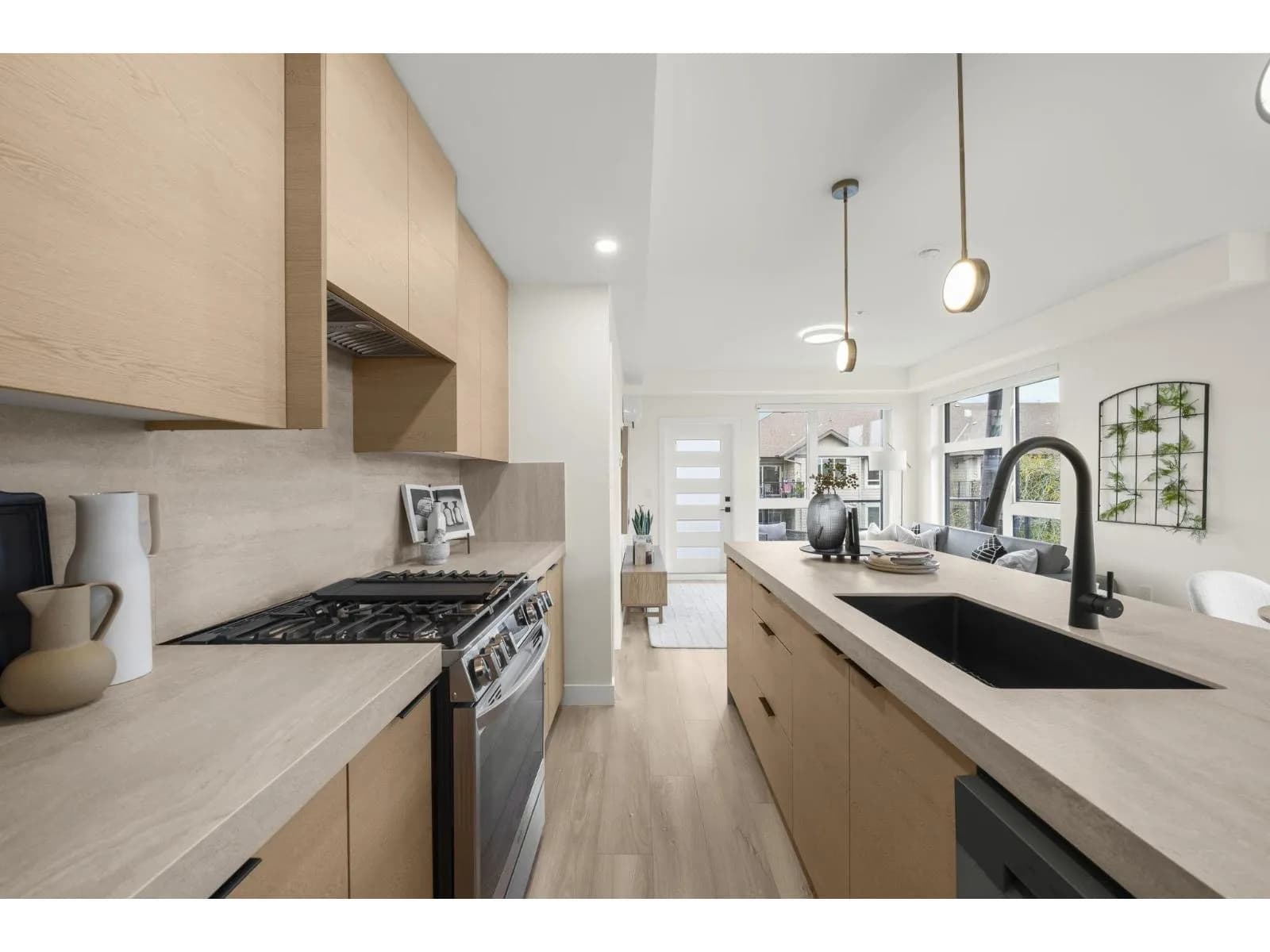 #304 15353 17 AVENUE, Surrey, BC photo 2