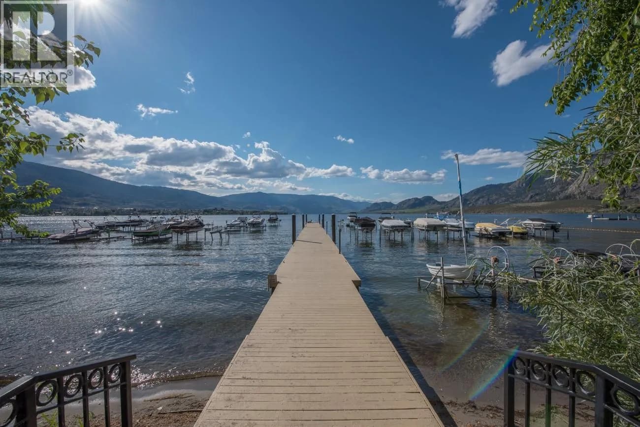 #202 7600 Cottonwood Drive, Osoyoos, BC photo 3