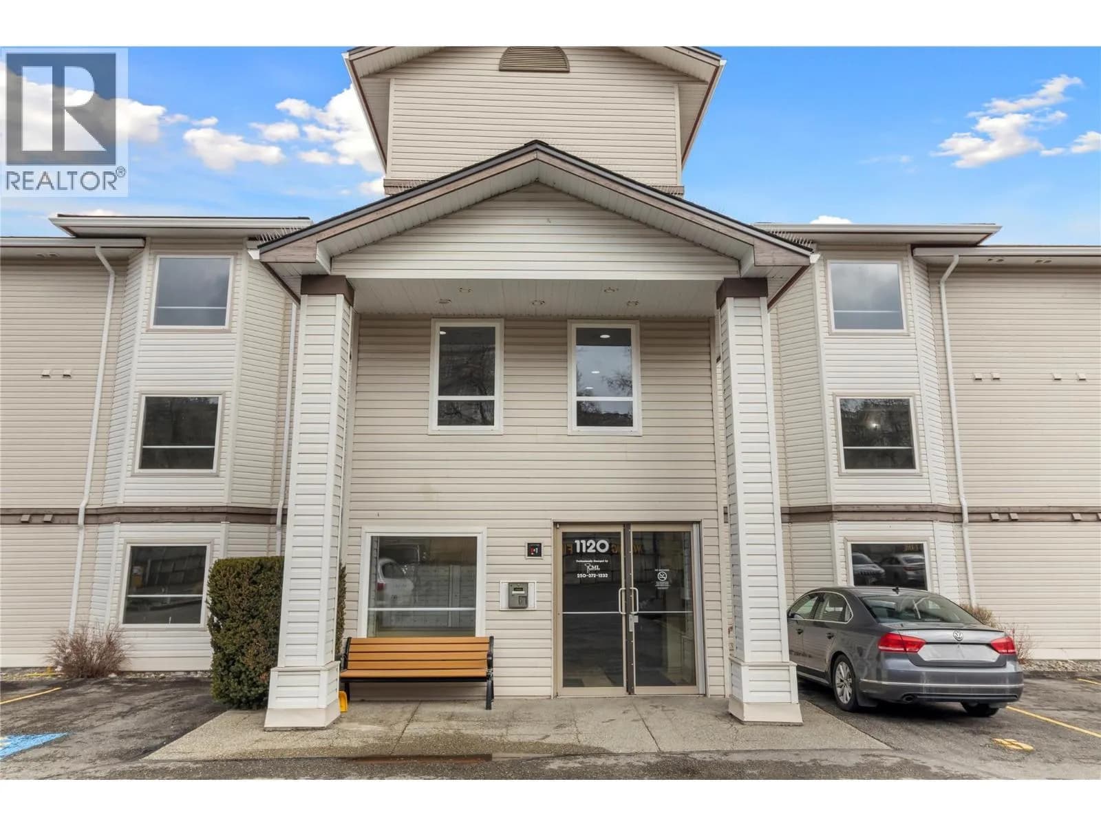 #214 1120 Hugh Allan Drive, Kamloops, BC photo 3