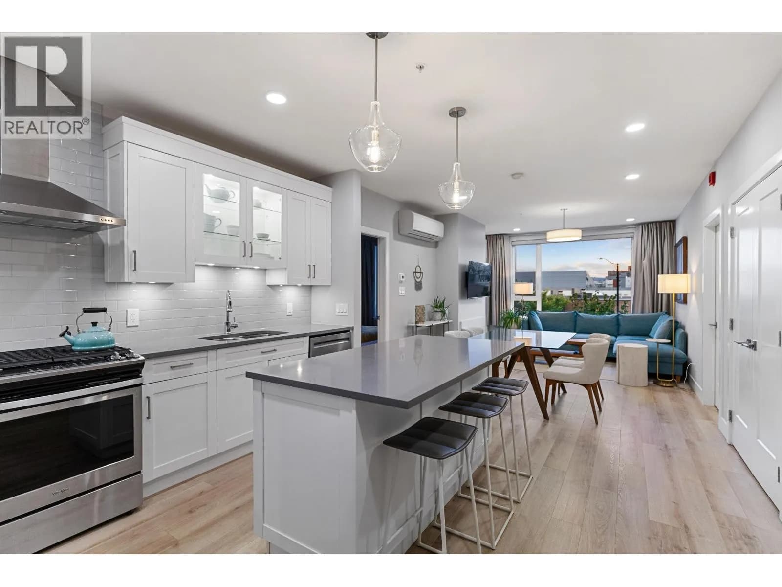 1087 6TH AVENUE, Prince George