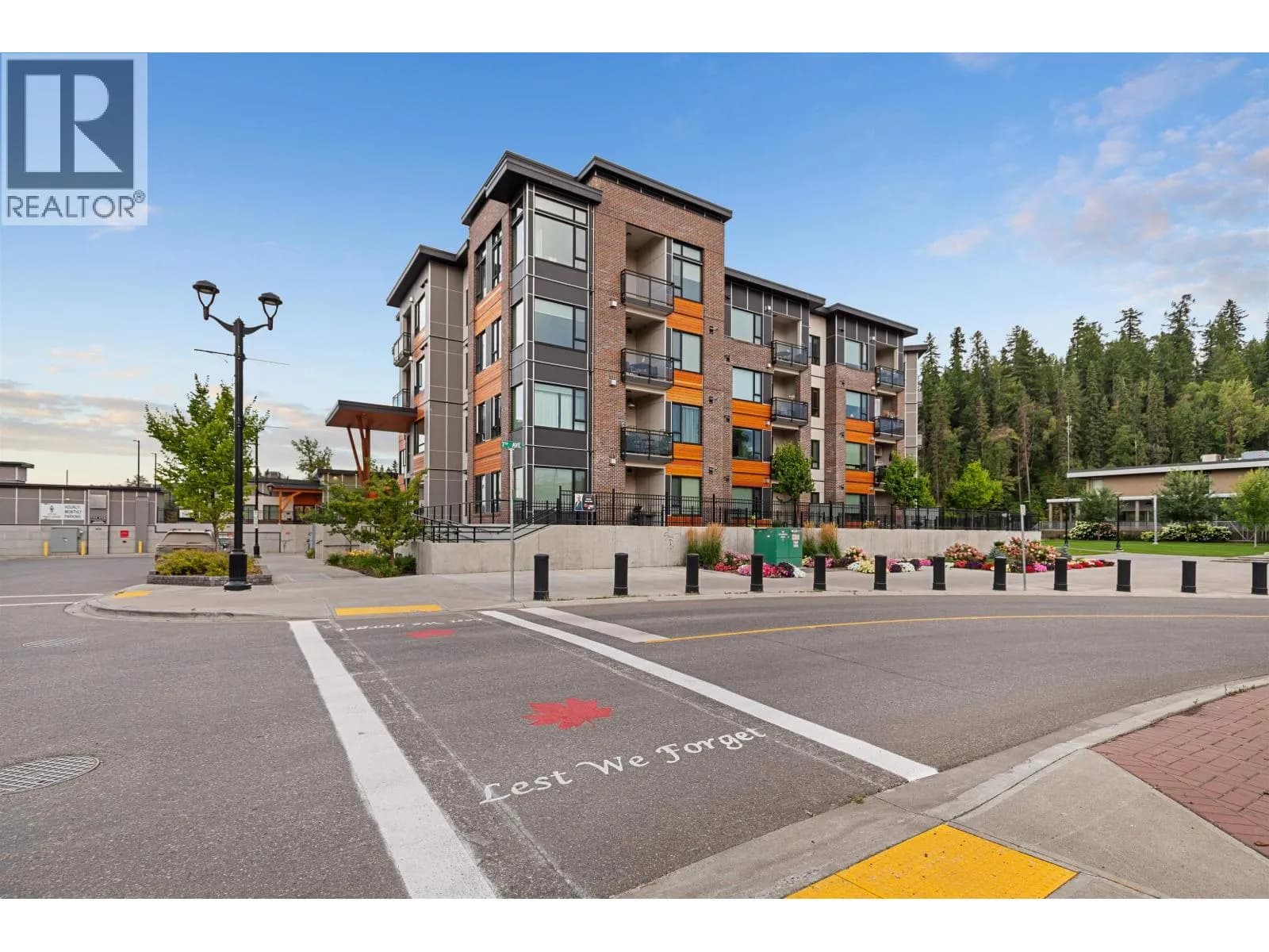 #202 1087 6TH AVENUE, Prince George, BC photo 3