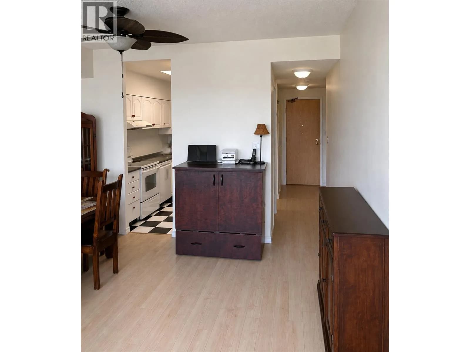 #805 5885 OLIVE AVENUE, Burnaby, BC photo 4