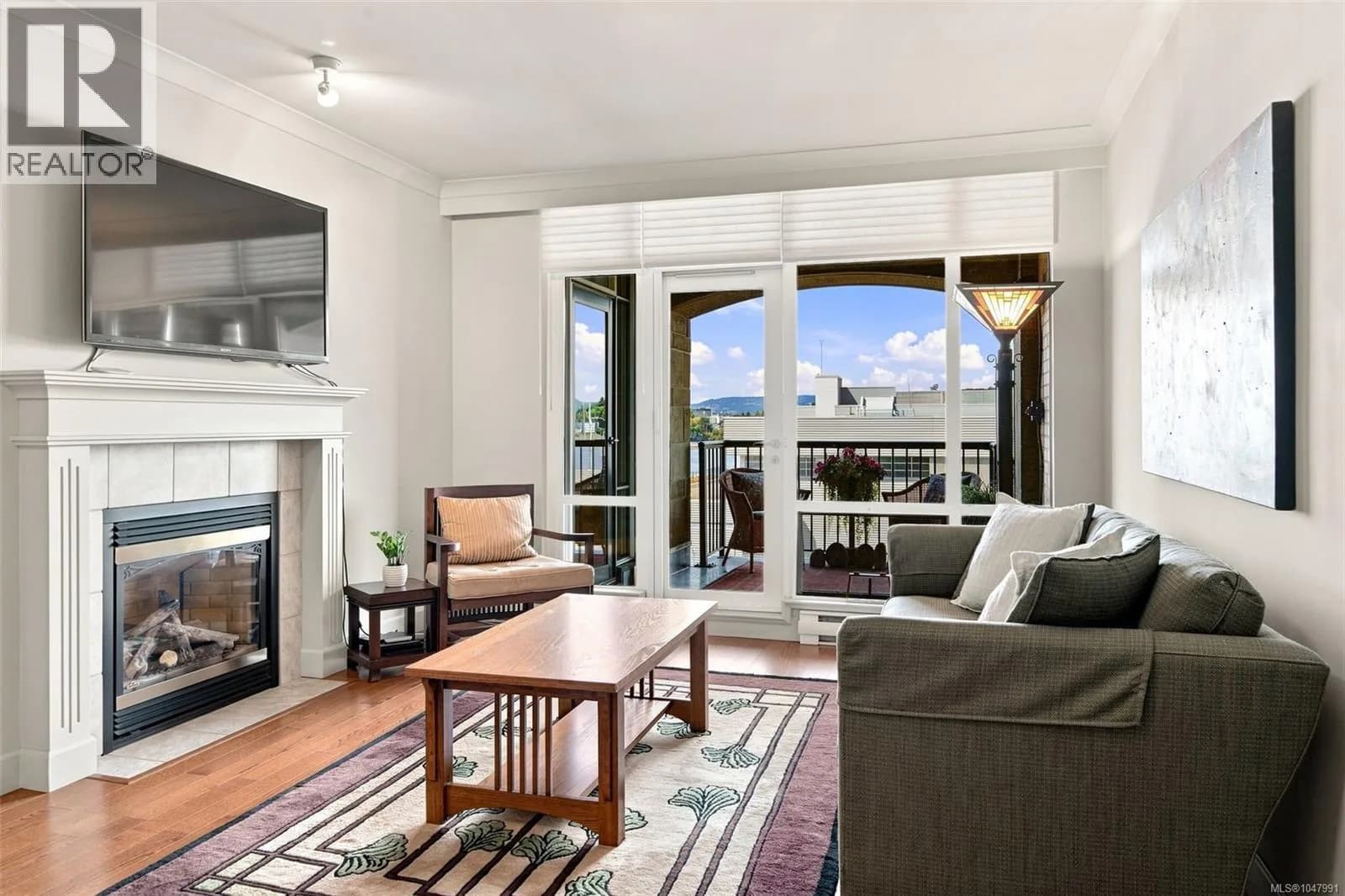 #414 21 Dallas Rd, Victoria, BC photo 2