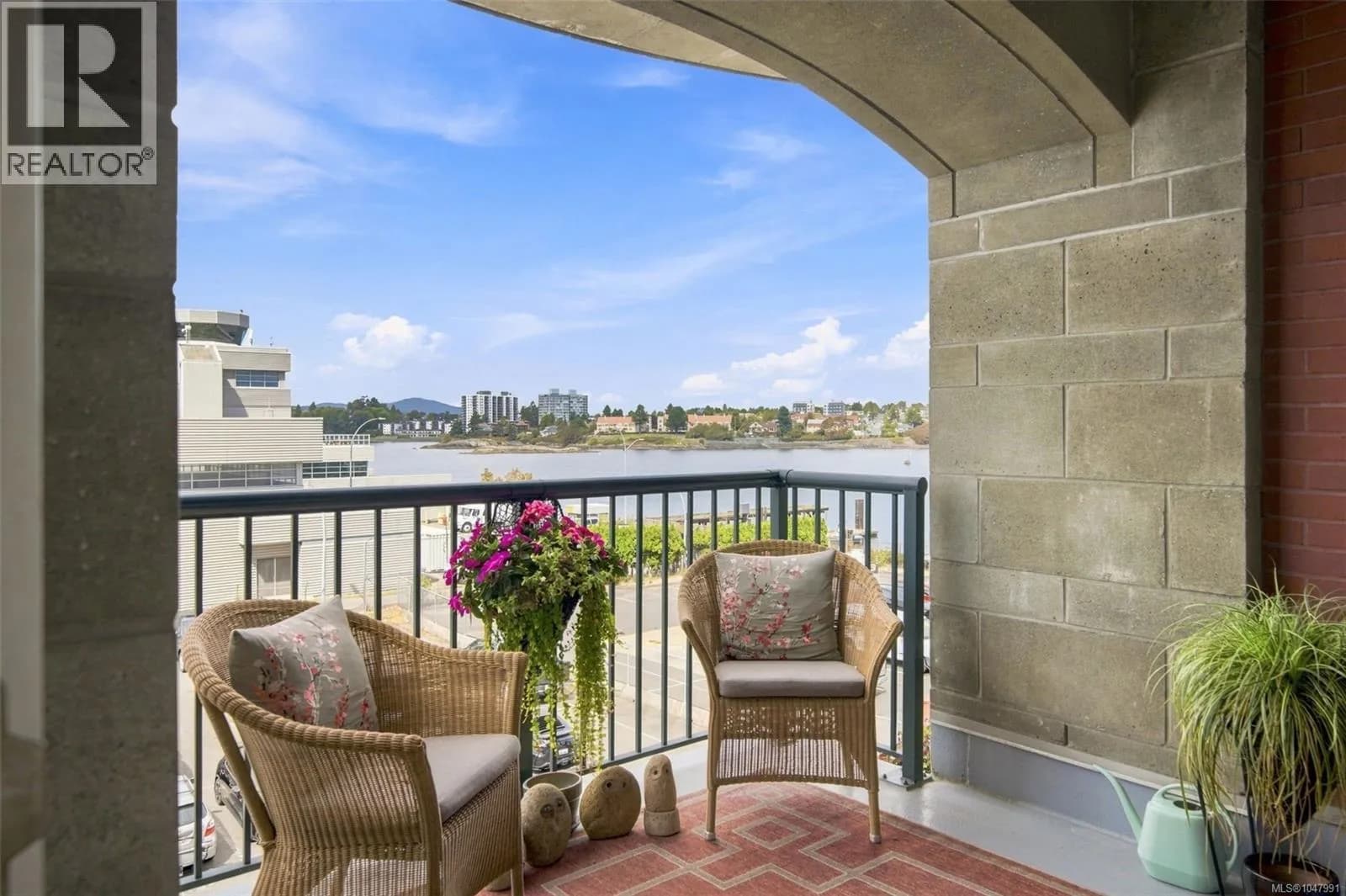 #414 21 Dallas Rd, Victoria, BC photo 5