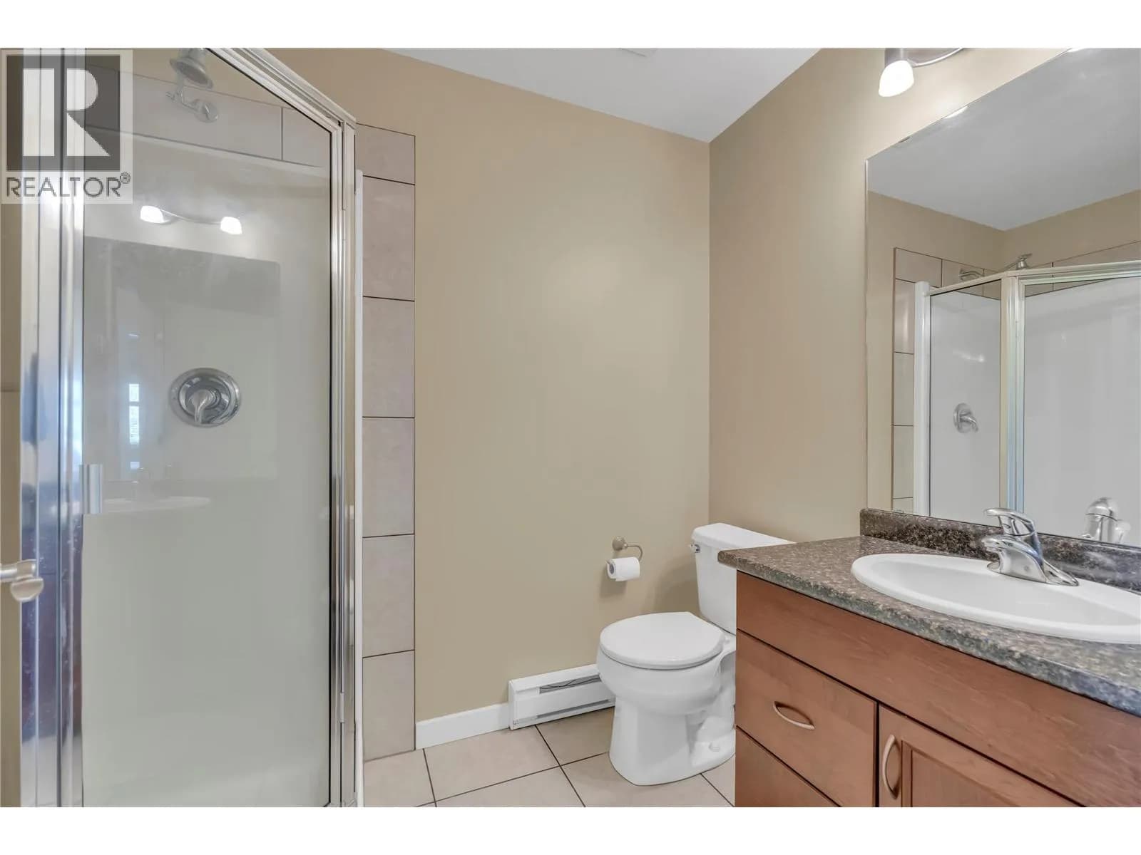 #401 240 Wade Avenue, Penticton, BC photo 5