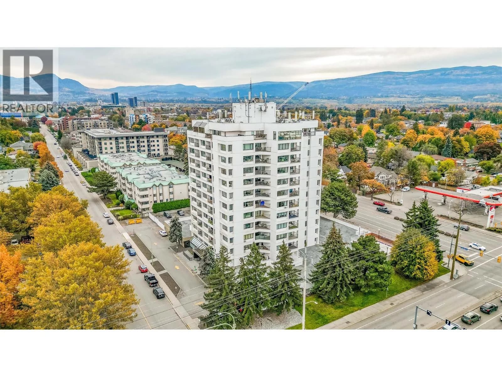 #303 737 Leon Avenue, Kelowna, BC photo 1