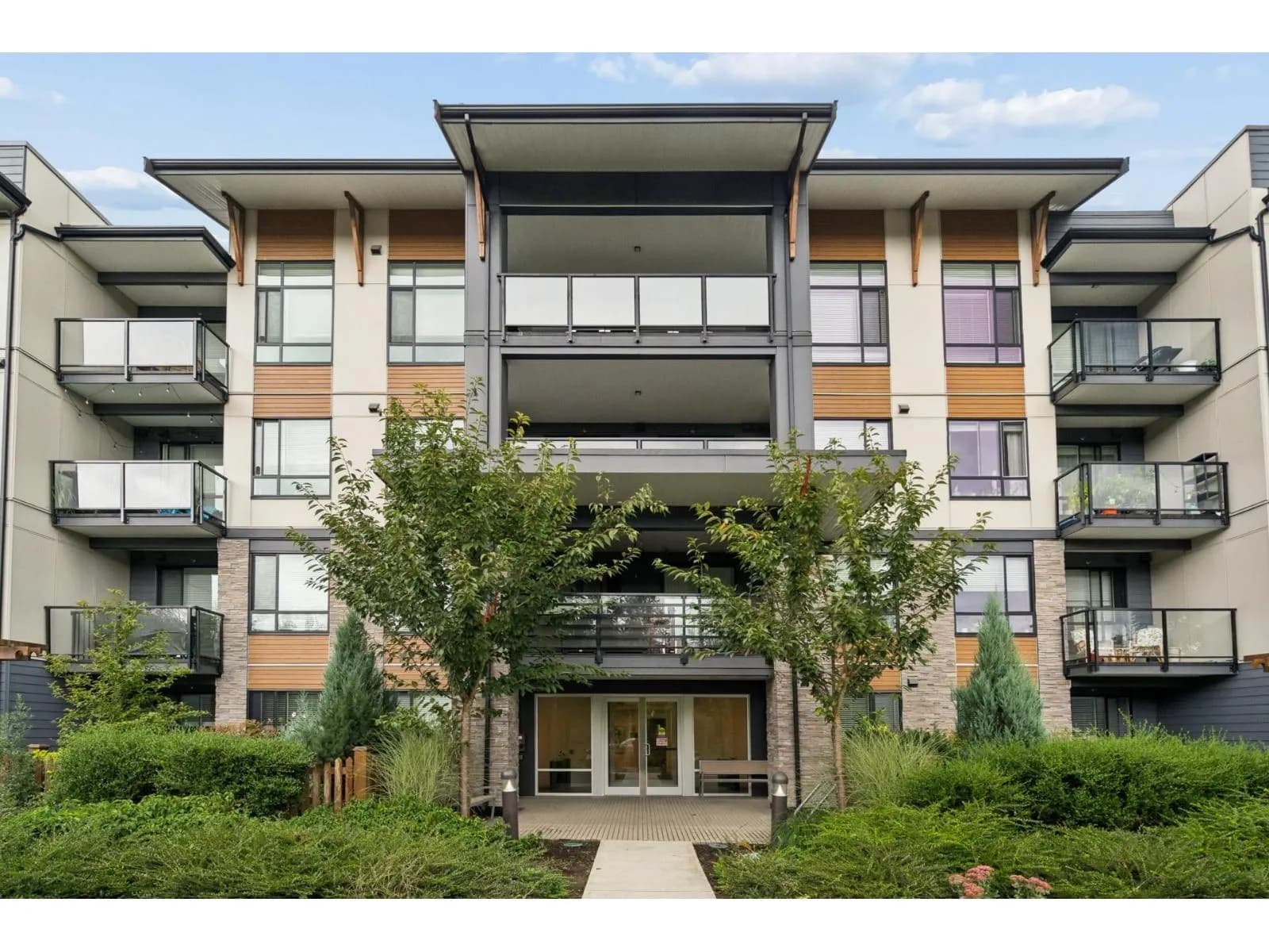 #326 7506 199A STREET, Langley, BC photo 2