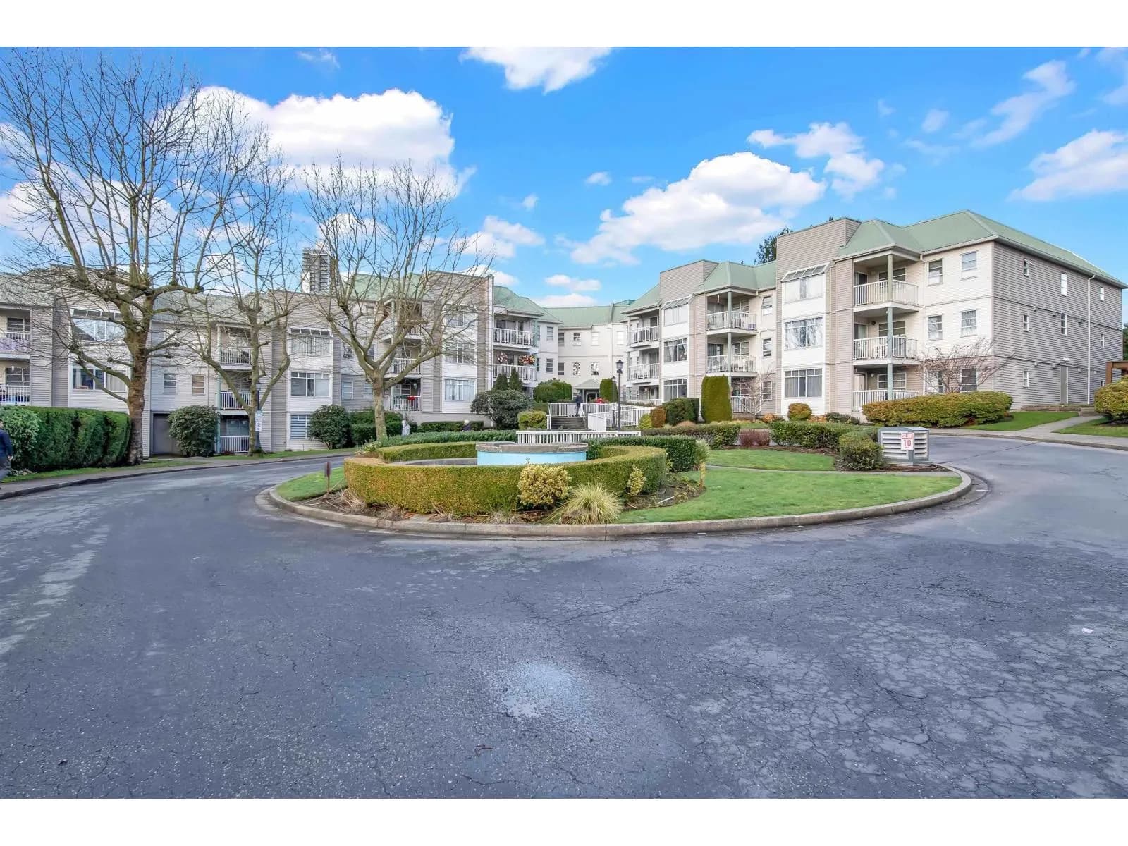 #102 9765 140 STREET, Surrey, BC photo 2