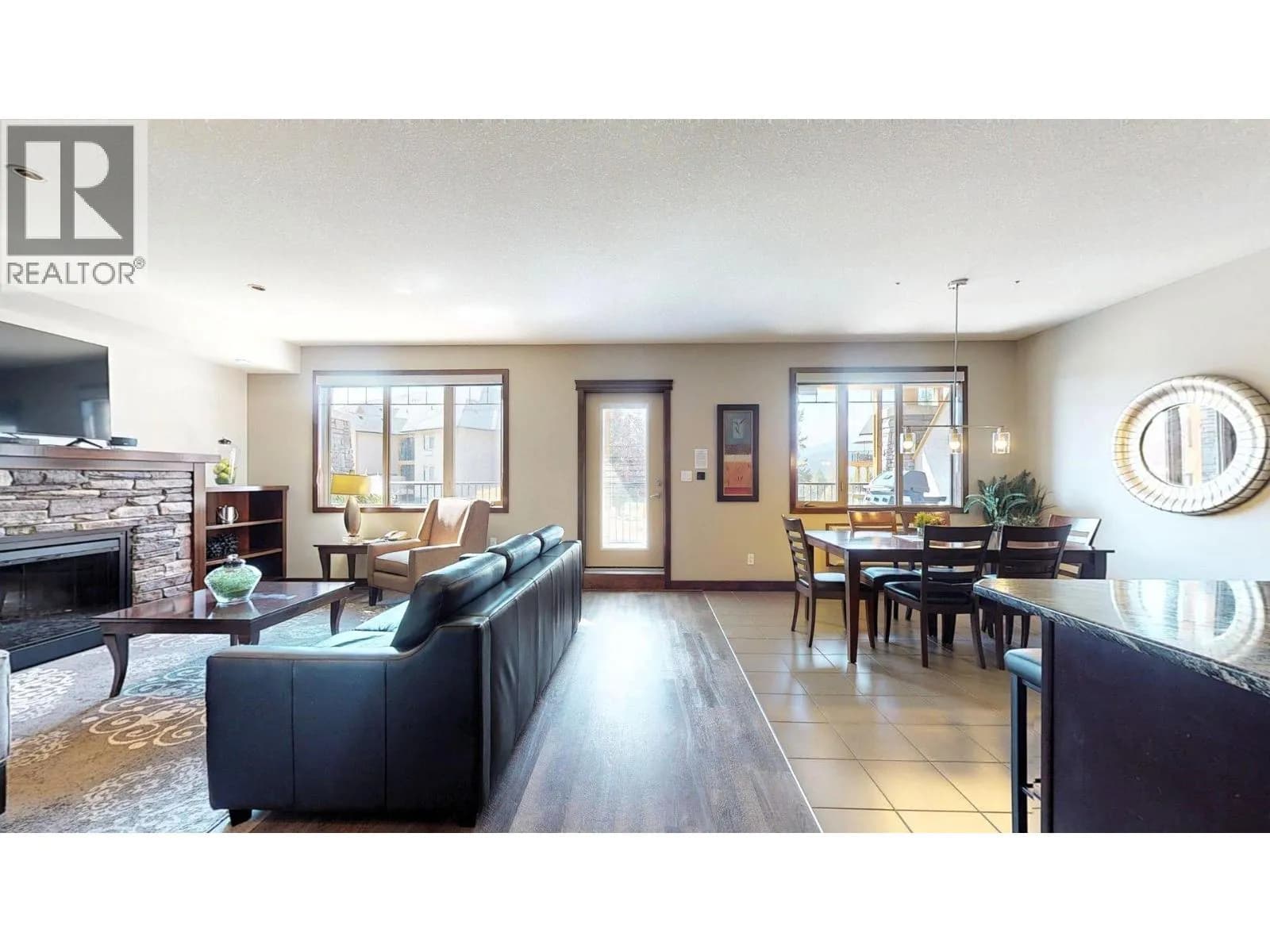#713 E 700 BIGHORN Boulevard, Radium Hot Springs, BC photo 2