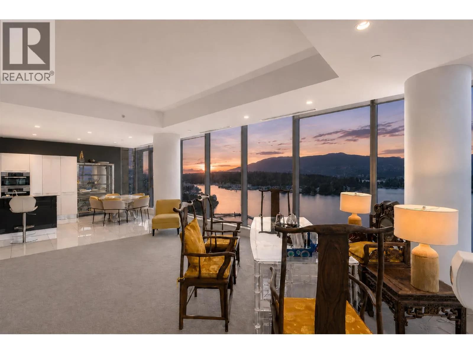 #1102 277 THURLOW STREET, Vancouver, BC photo 3