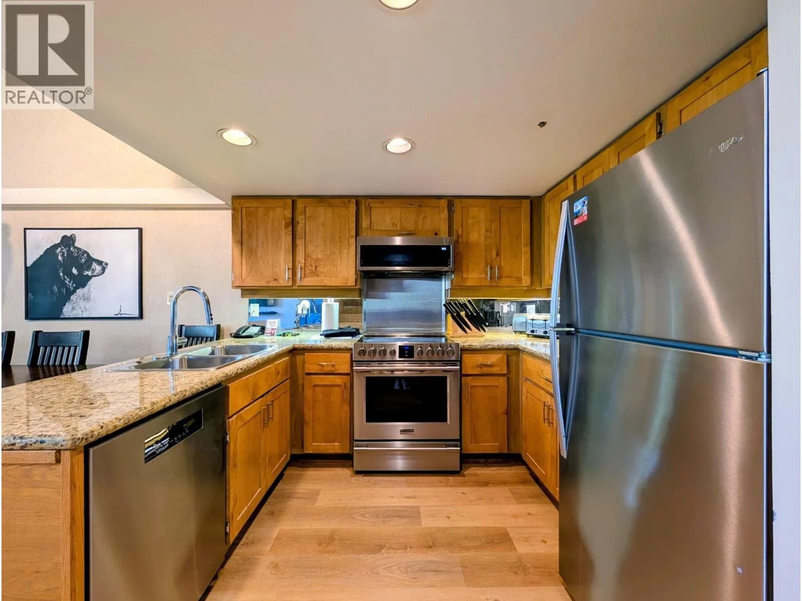 #903(51) 4293 MOUNTAIN SQUARE, Whistler, BC photo 5
