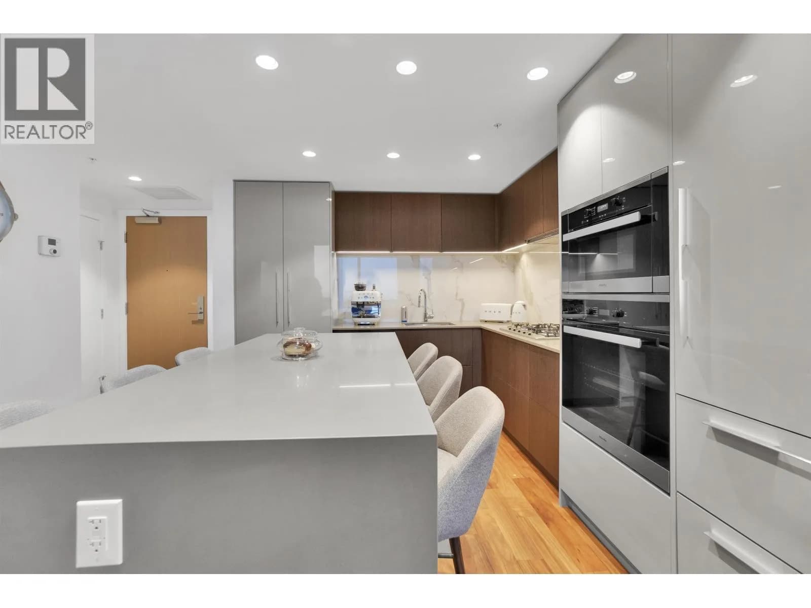 #1302 1675 LIONS GATE LANE, North Vancouver, BC photo 4