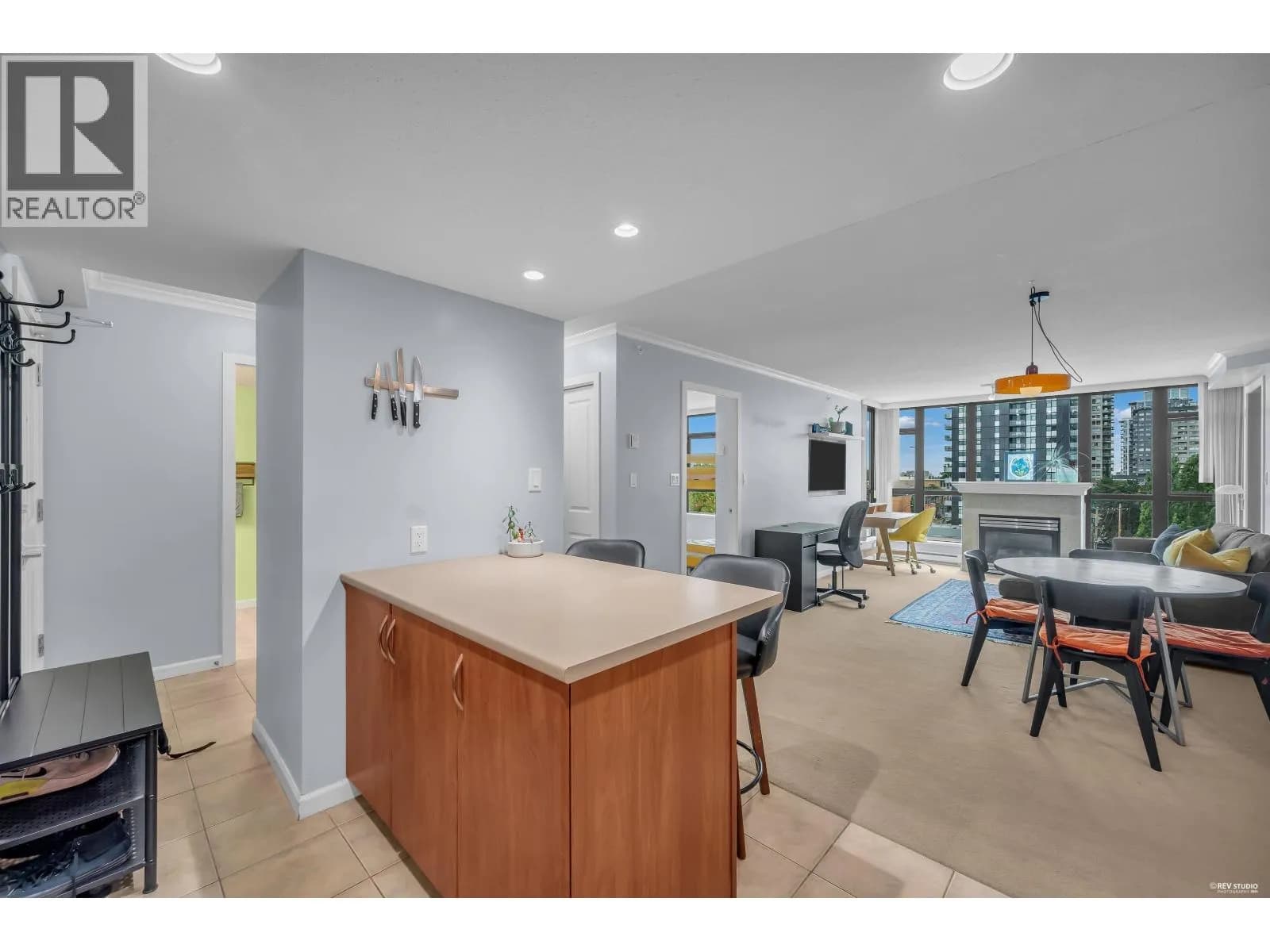 #804 615 HAMILTON STREET, New Westminster, BC photo 3