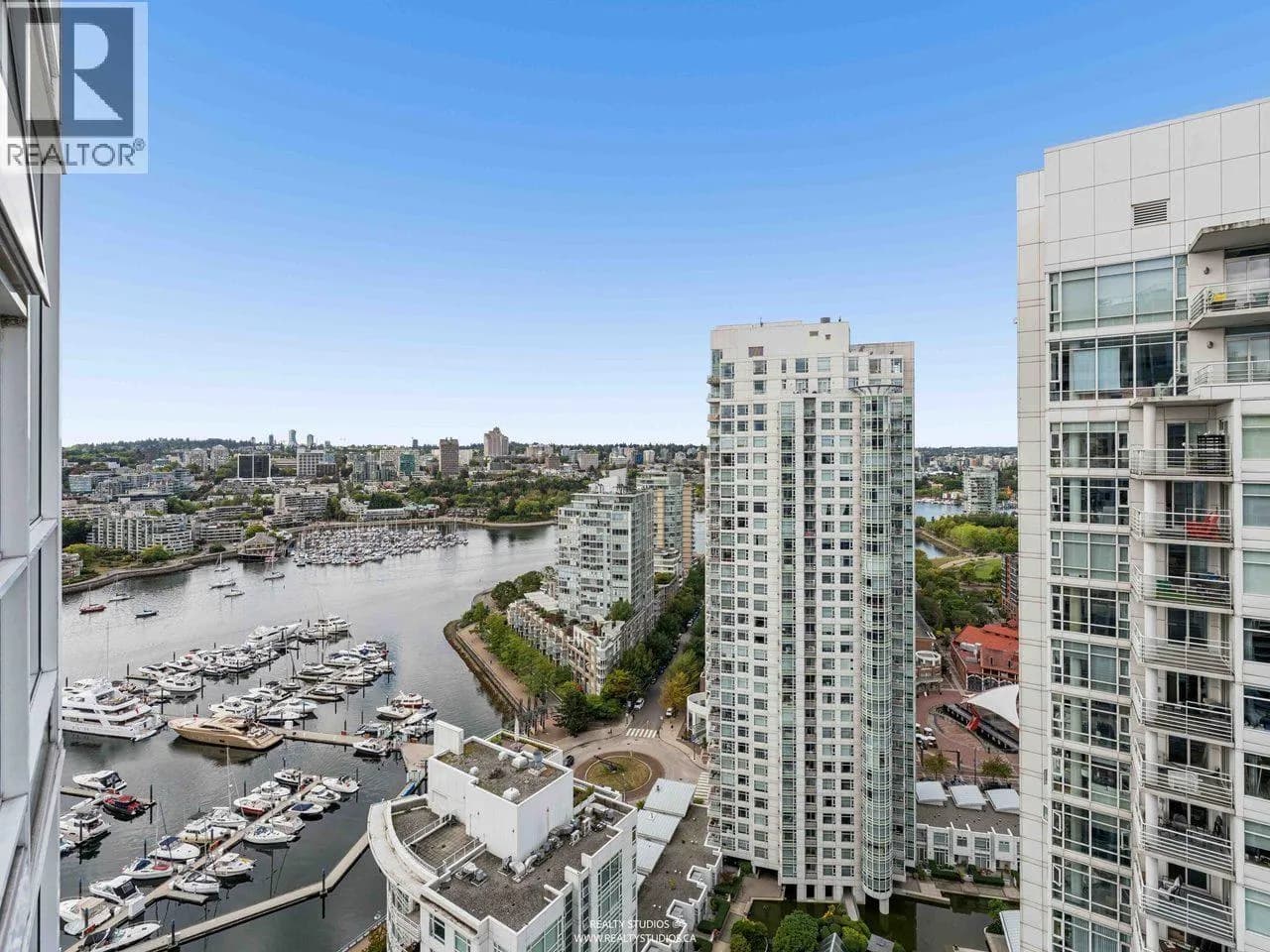 Marinaside Resort Residence, Vancouver