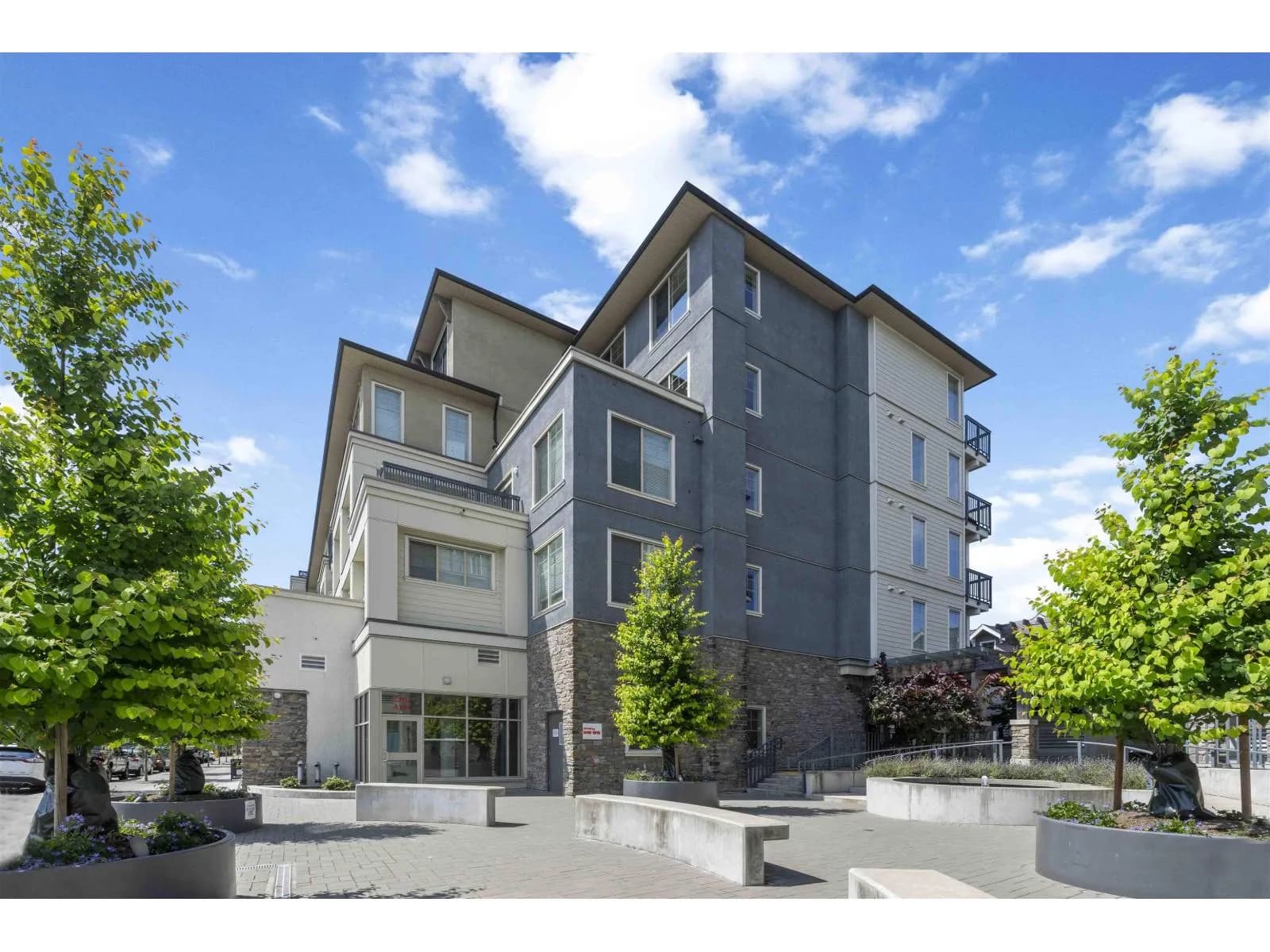 #A413 20487 65 AVENUE, Langley, BC photo 2