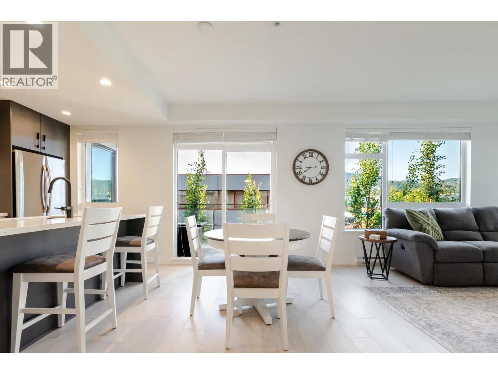 #306 3018 ST. GEORGE STREET, Port Moody, BC photo 2