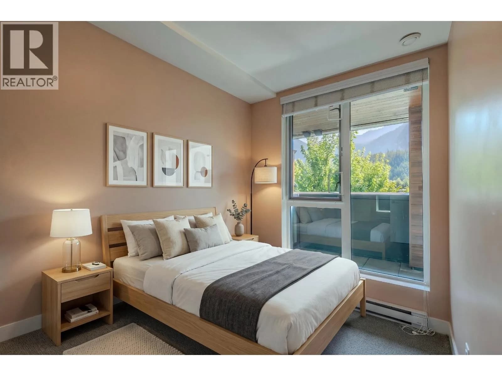 #203 37881 CLEVELAND AVENUE, Squamish, BC photo 4