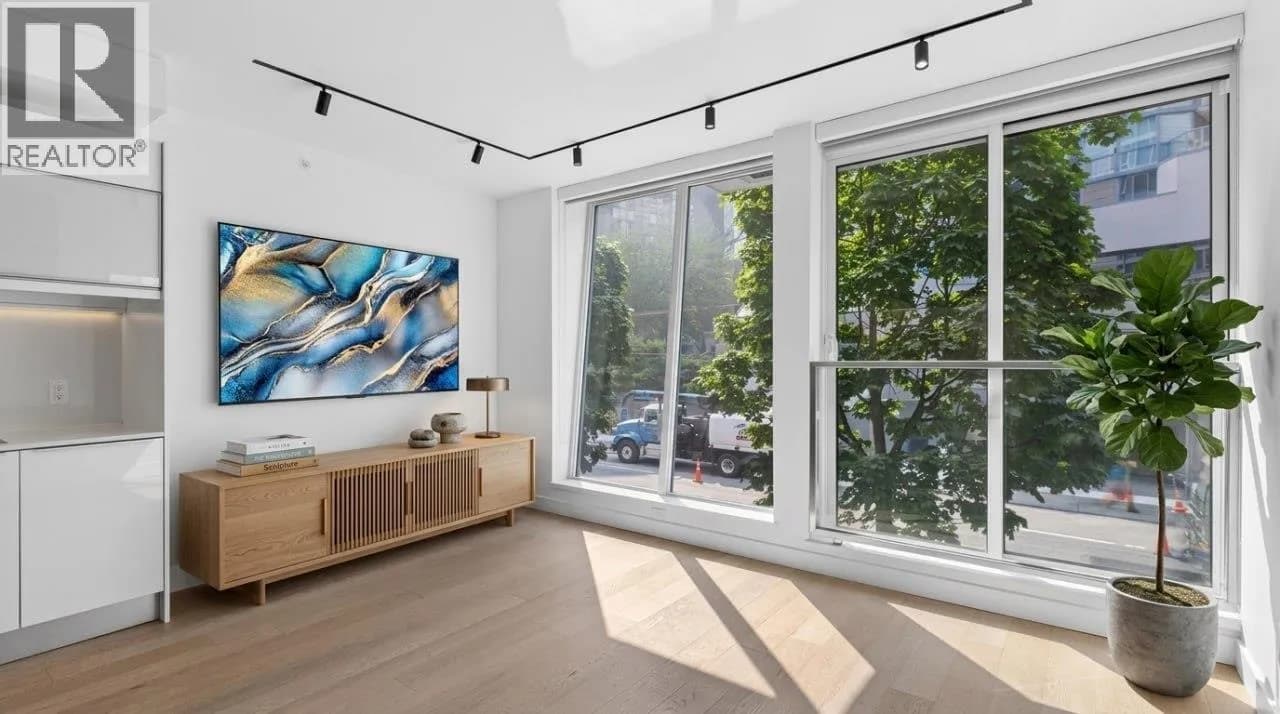 1477 W PENDER STREET, Vancouver
