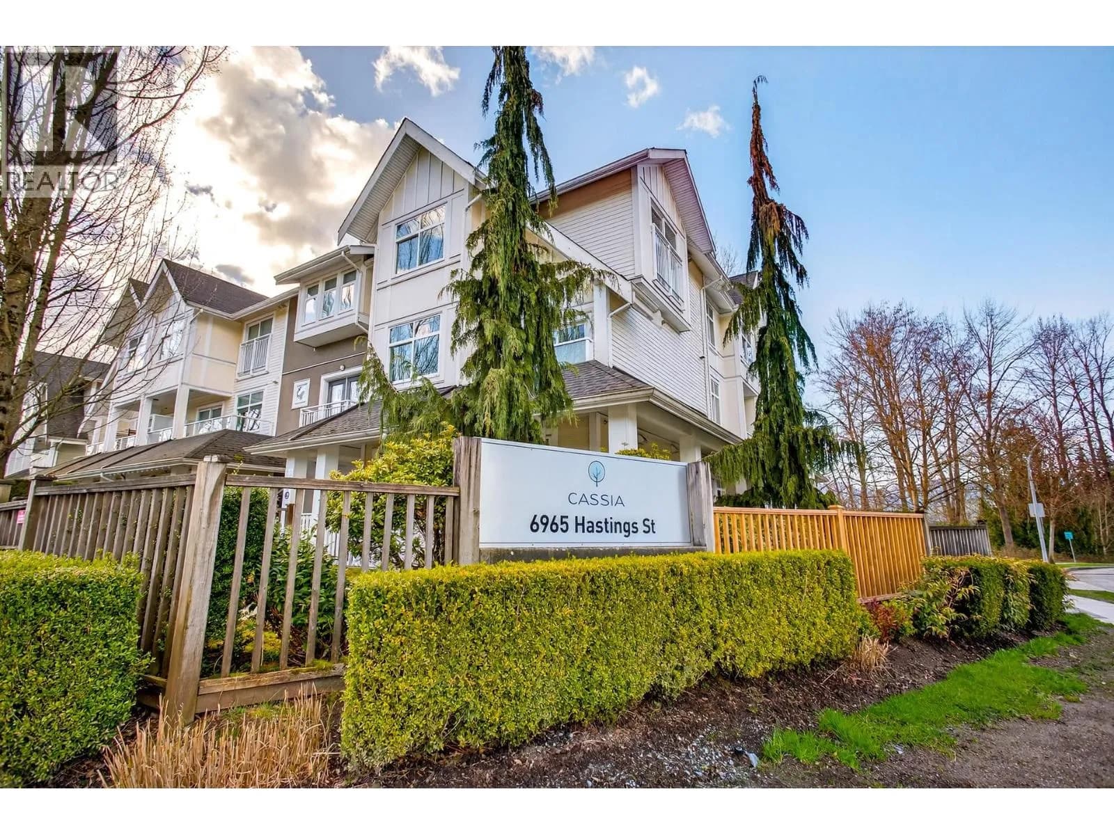 6965 HASTINGS STREET, Burnaby