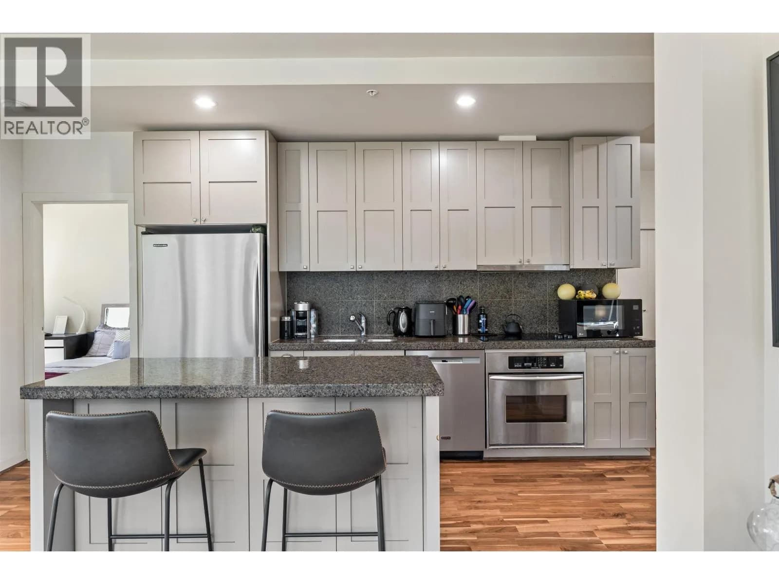 #609 1333 WEST GEORGIA STREET, Vancouver, BC photo 3