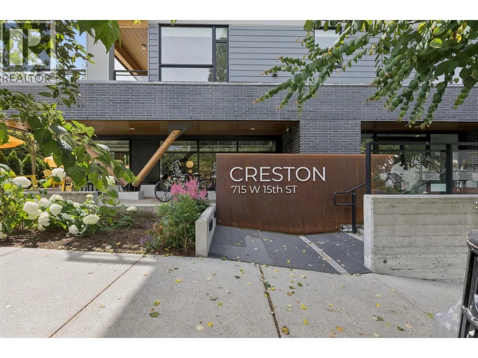 715 W 15TH STREET, North Vancouver