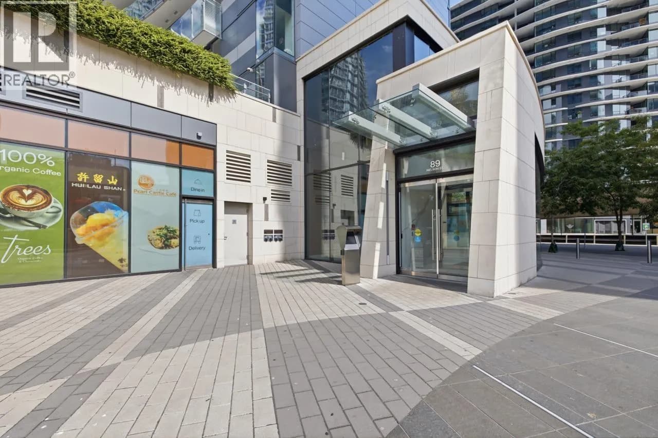 #2007 89 NELSON STREET, Vancouver, BC photo 3