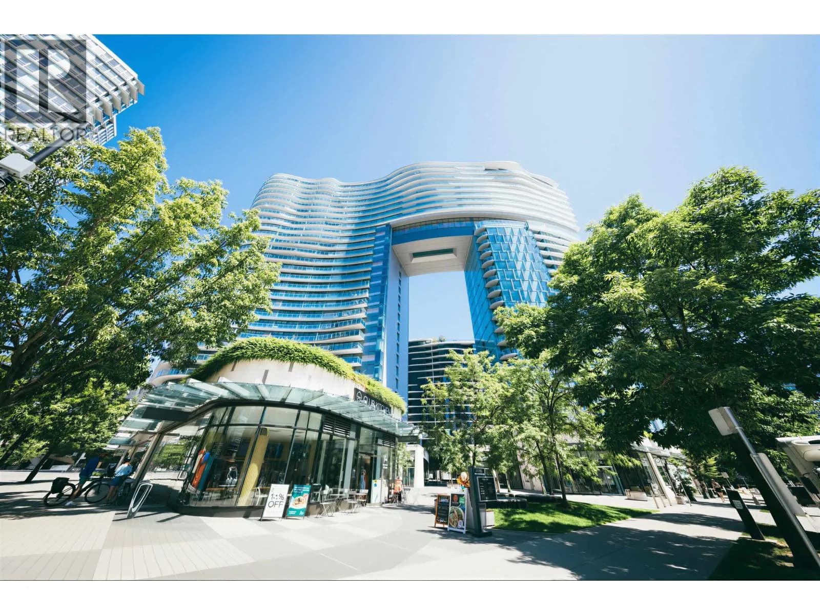 87 NELSON STREET, Vancouver