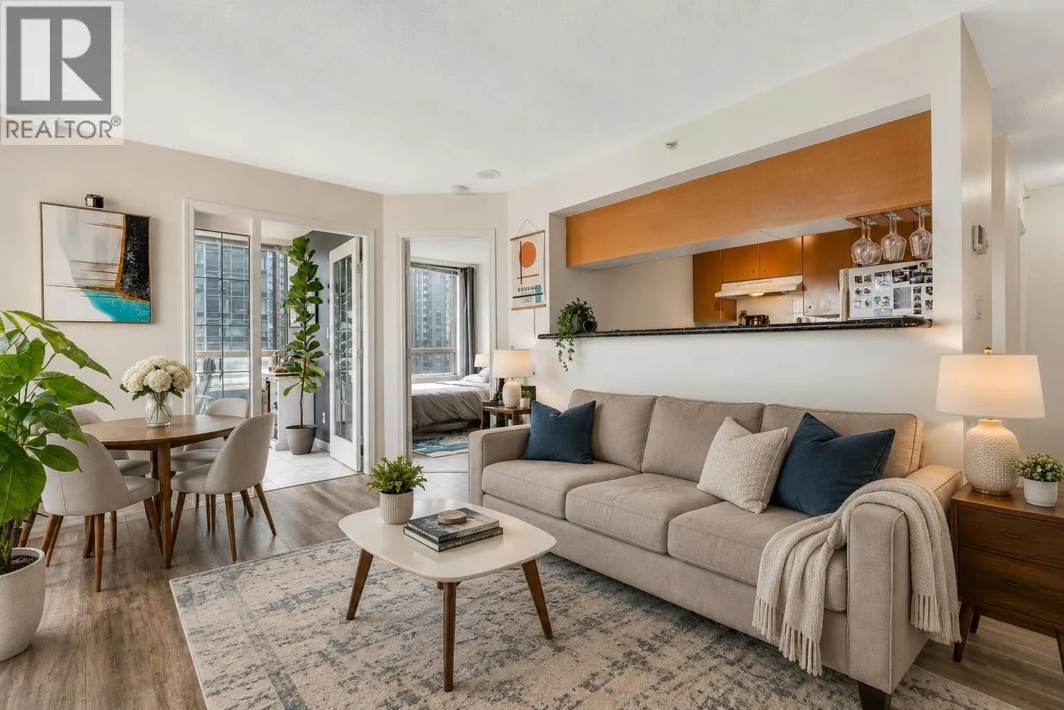 #1405 822 HOMER STREET, Vancouver, BC photo 3
