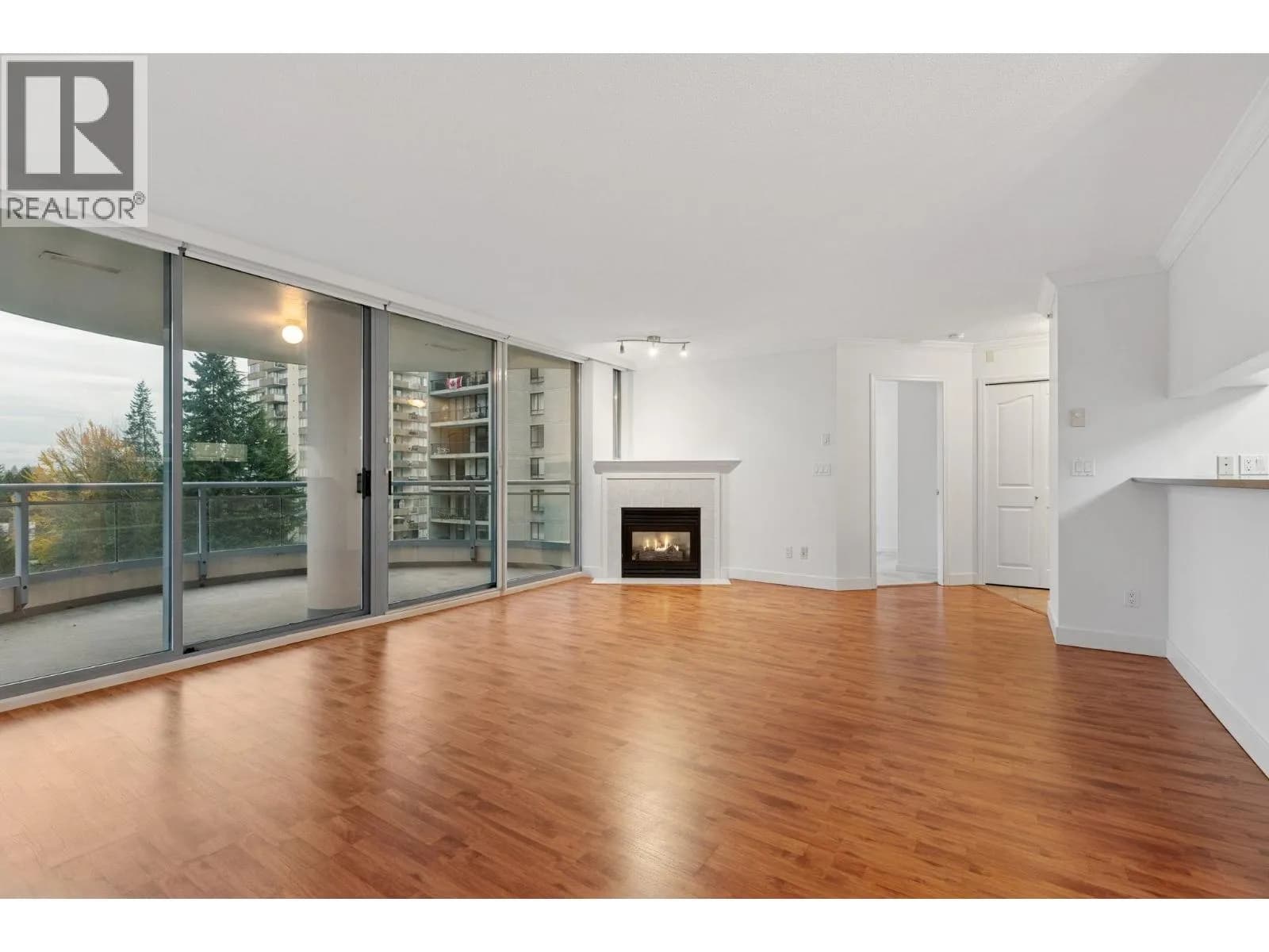 #701 739 PRINCESS STREET, New Westminster, BC photo 2