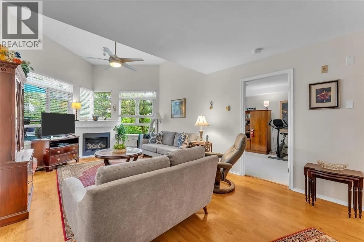 #314 128 W 8TH STREET, North Vancouver, BC photo 4