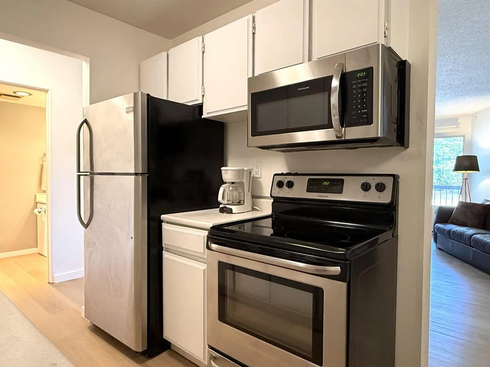 #218 15020 NORTH BLUFF ROAD, White Rock, BC photo 5