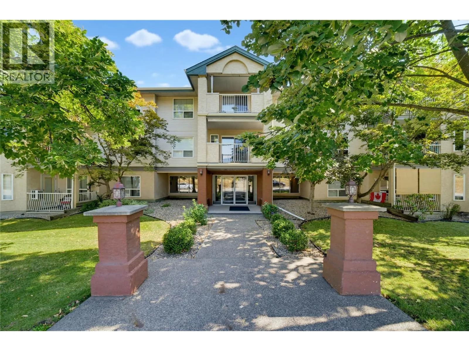 250 5 Street SE, Salmon Arm