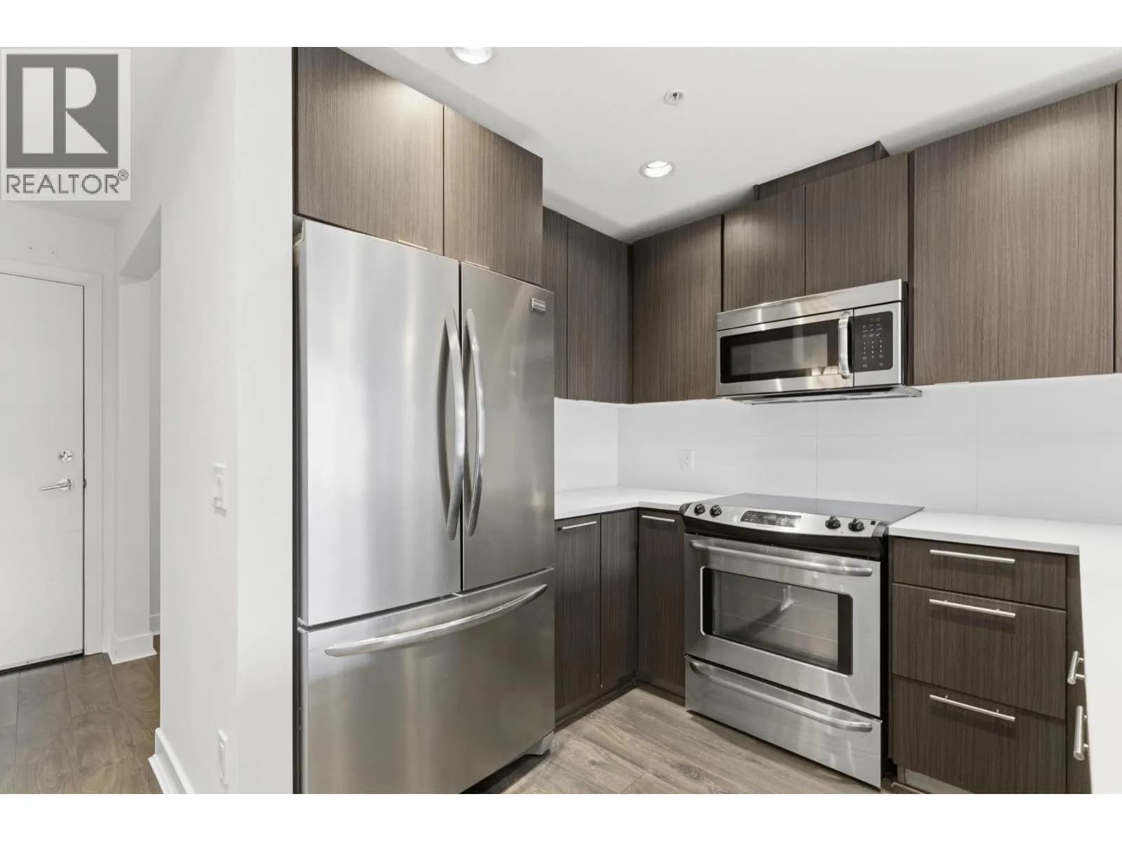 #511 733 W 3RD STREET, North Vancouver, BC photo 5