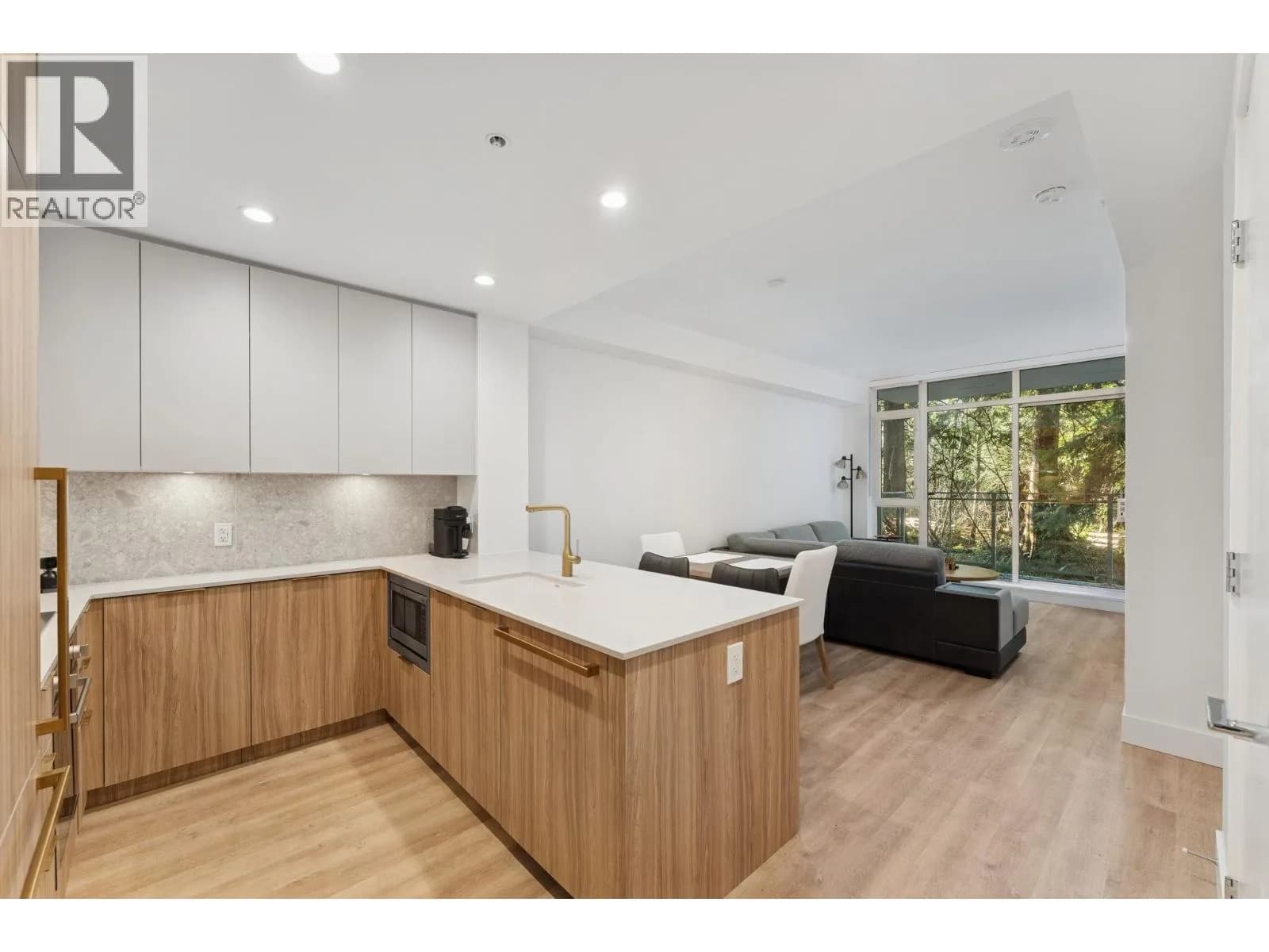 2375 EMERY COURT, North Vancouver