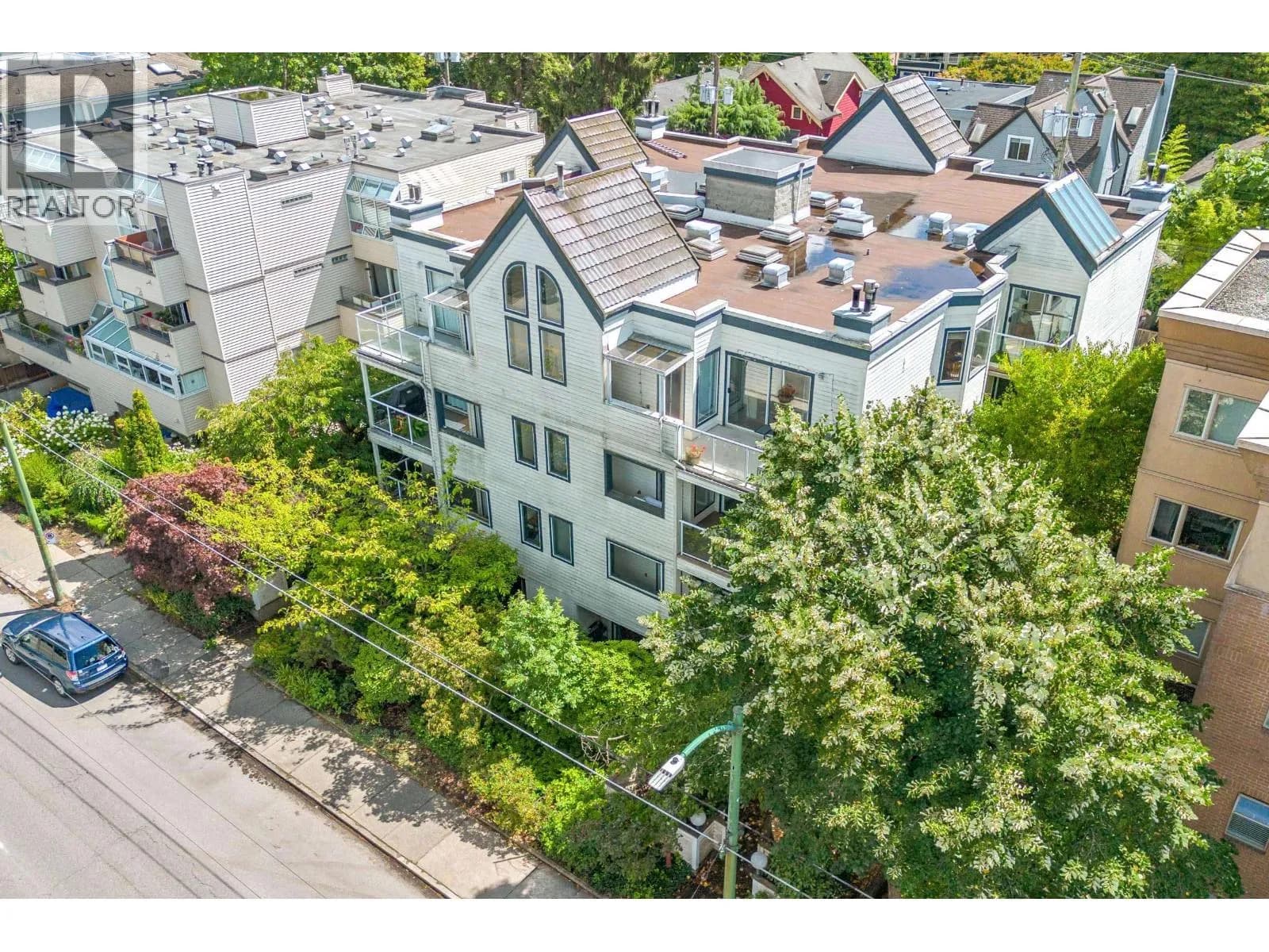 3270 W 4TH AVENUE, Vancouver