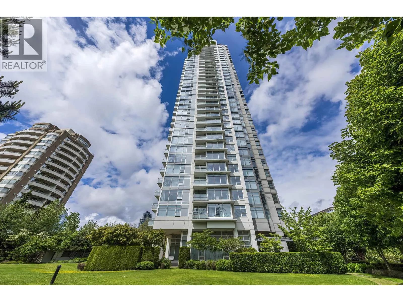 4880 BENNETT STREET, Burnaby