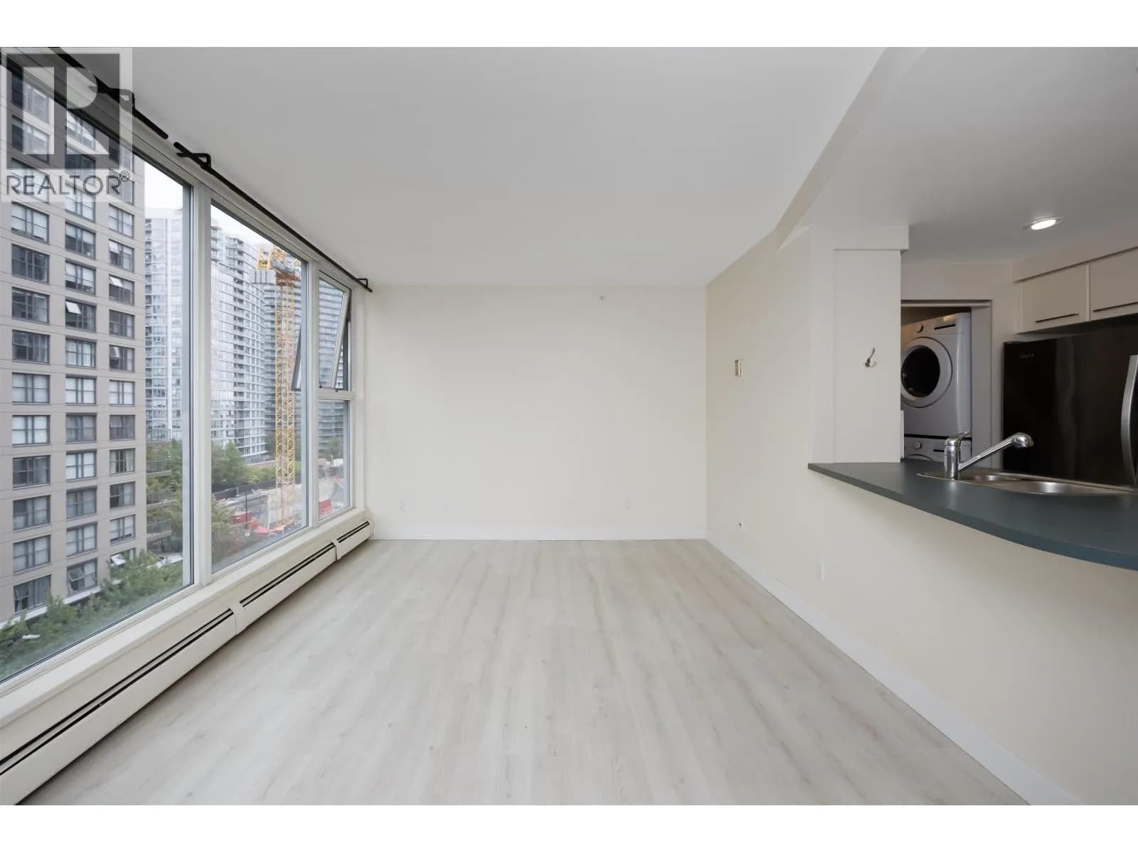 #902 1008 CAMBIE STREET, Vancouver, BC photo 4