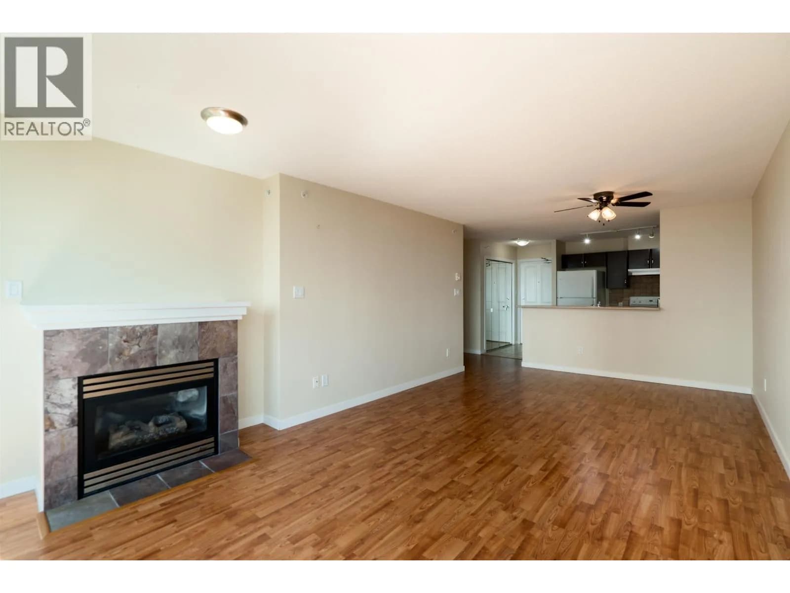 #1105 6659 SOUTHOAKS CRESCENT, Burnaby, BC photo 2